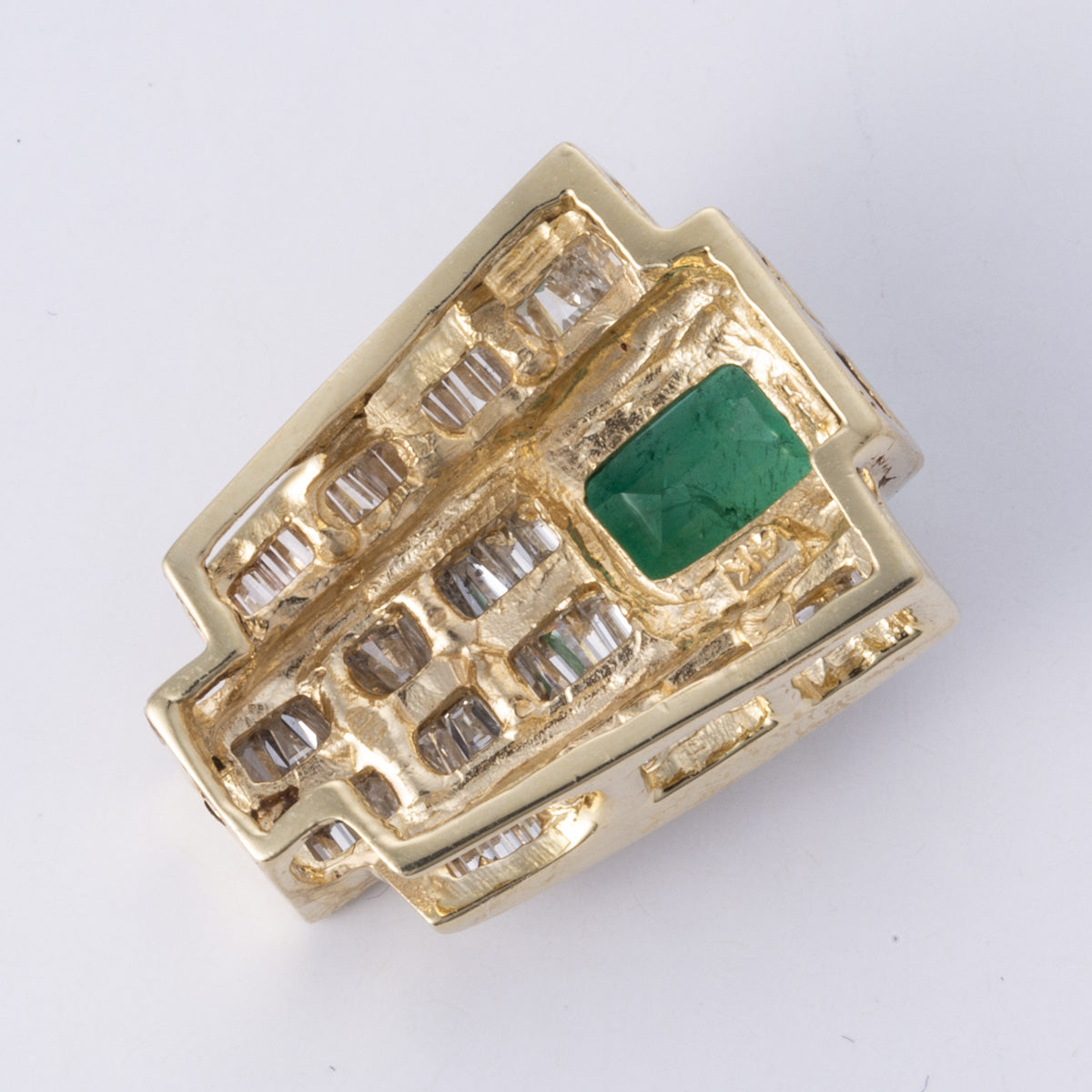 14k Yellow Gold Emerald and Diamonds Pendant | 1.20 ctw