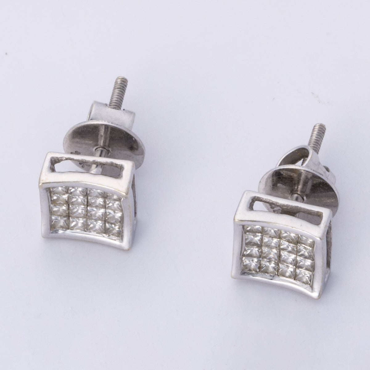 14k White Gold Grid Diamonds Earrings | 0.80 ctw
