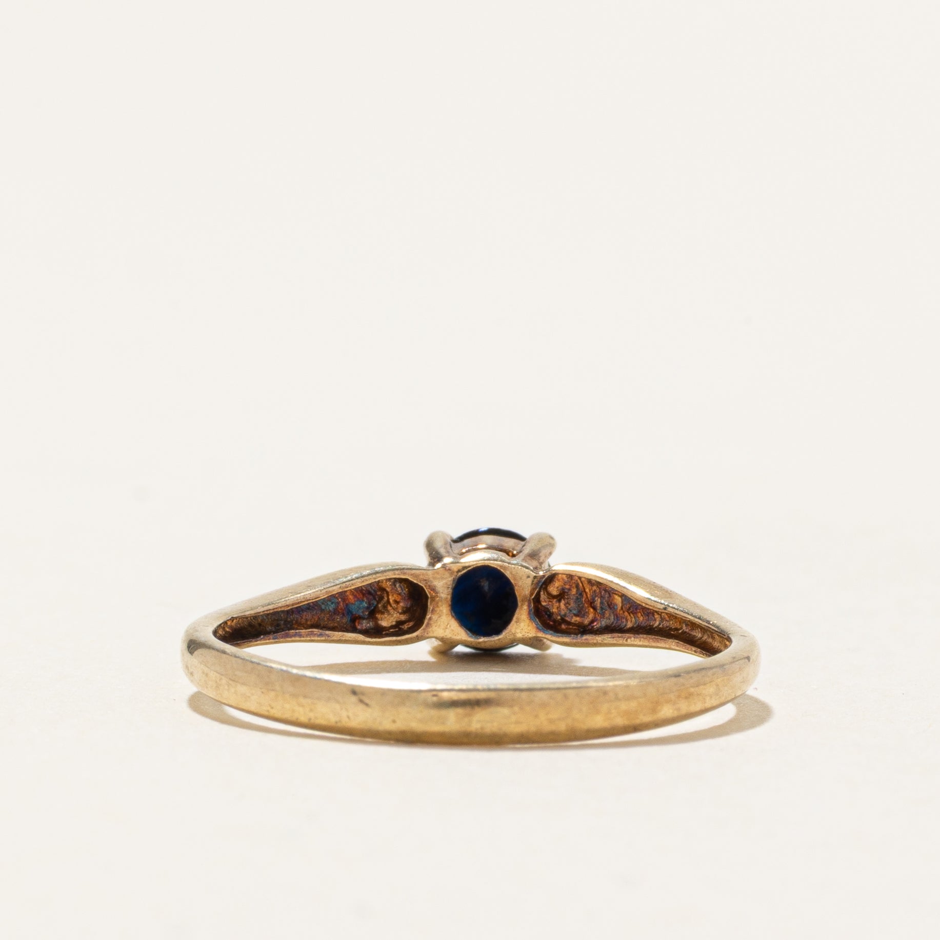 18k Solitaire Sapphire Tapered Ring | SZ 6