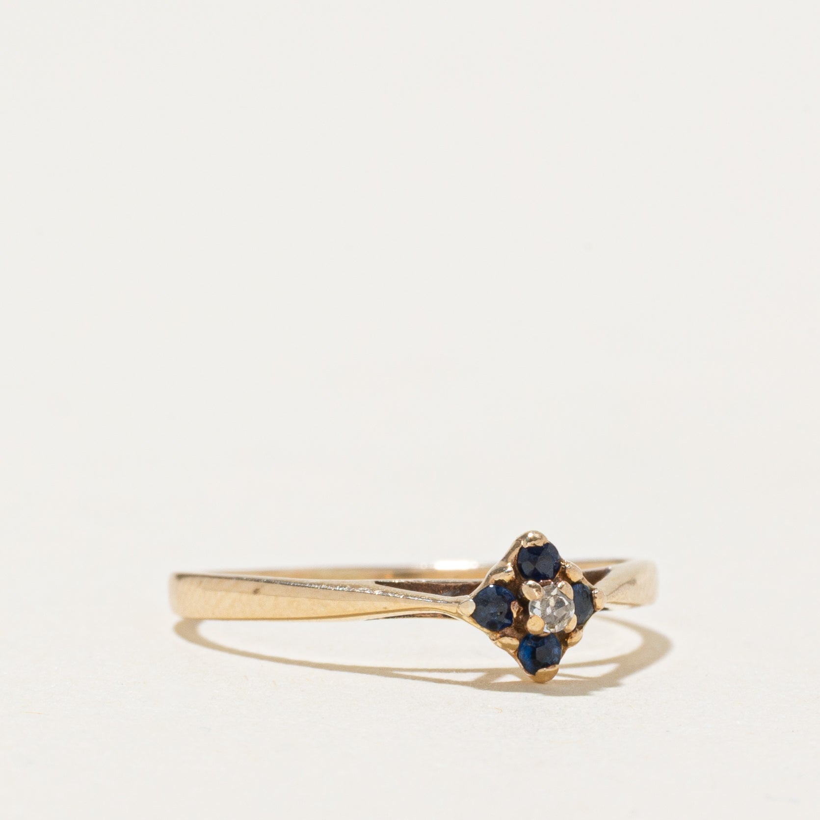 Diamond & Sapphire Petal Ring | SZ 3.5