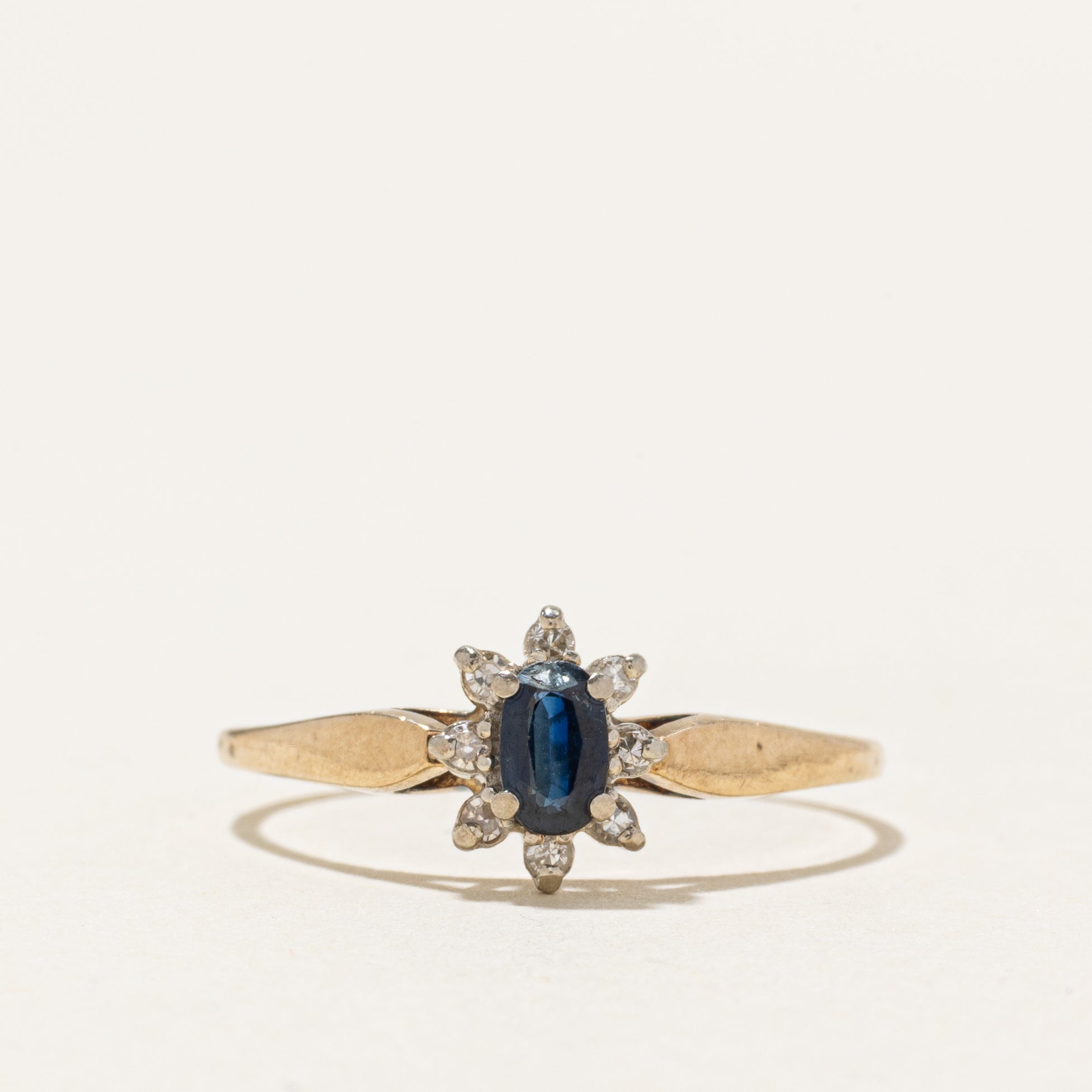 Oval Cut Sapphire & Diamond Petal Ring | SZ 8.5