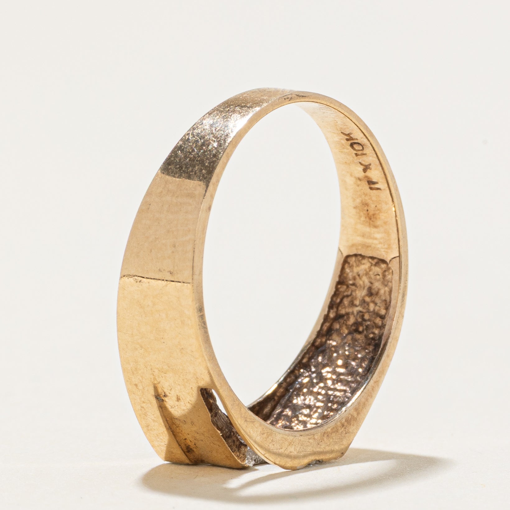 10k Diamondl 'F' Initial Band | SZ 5.5