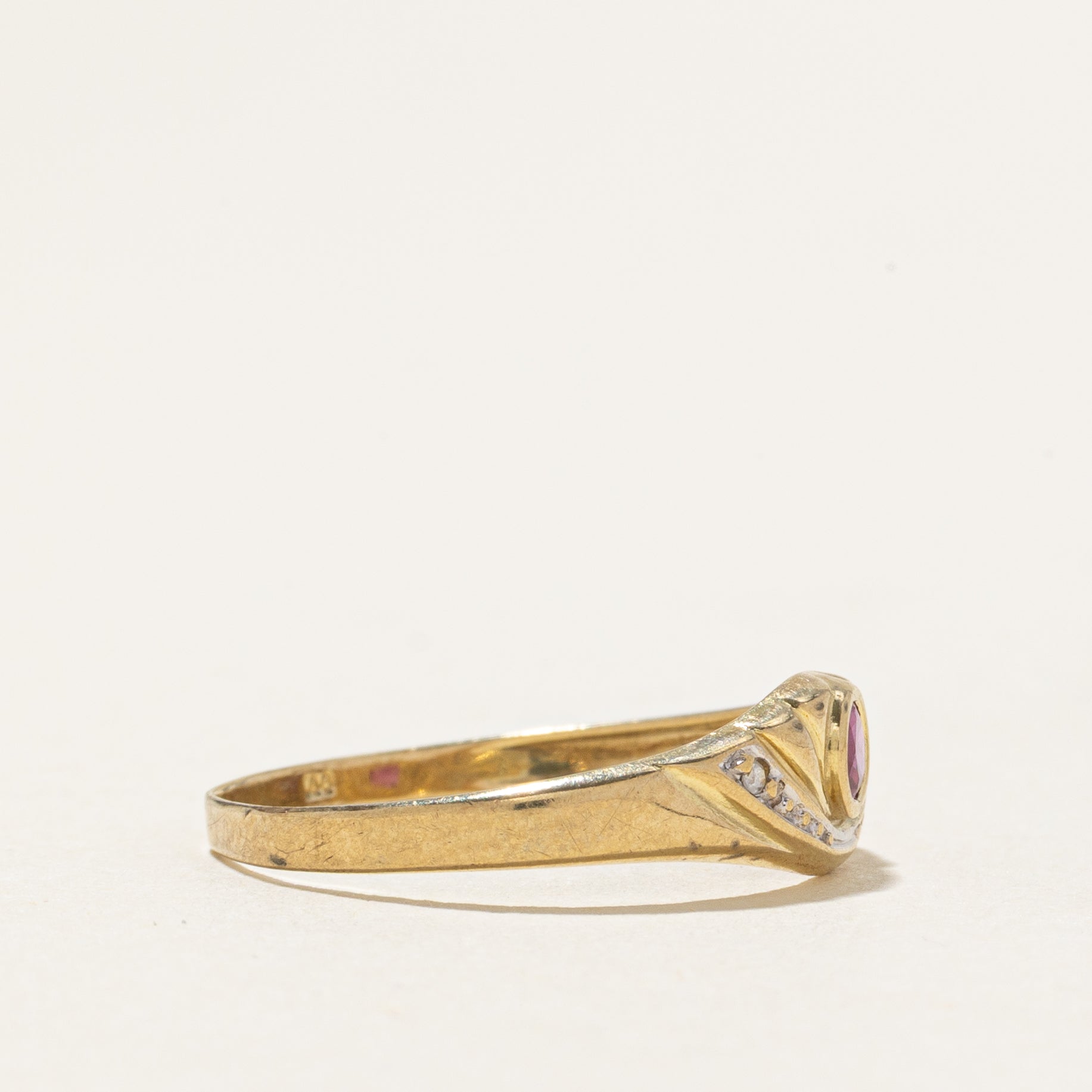 Ruby & Diamond Grooved Band | SZ 6.5