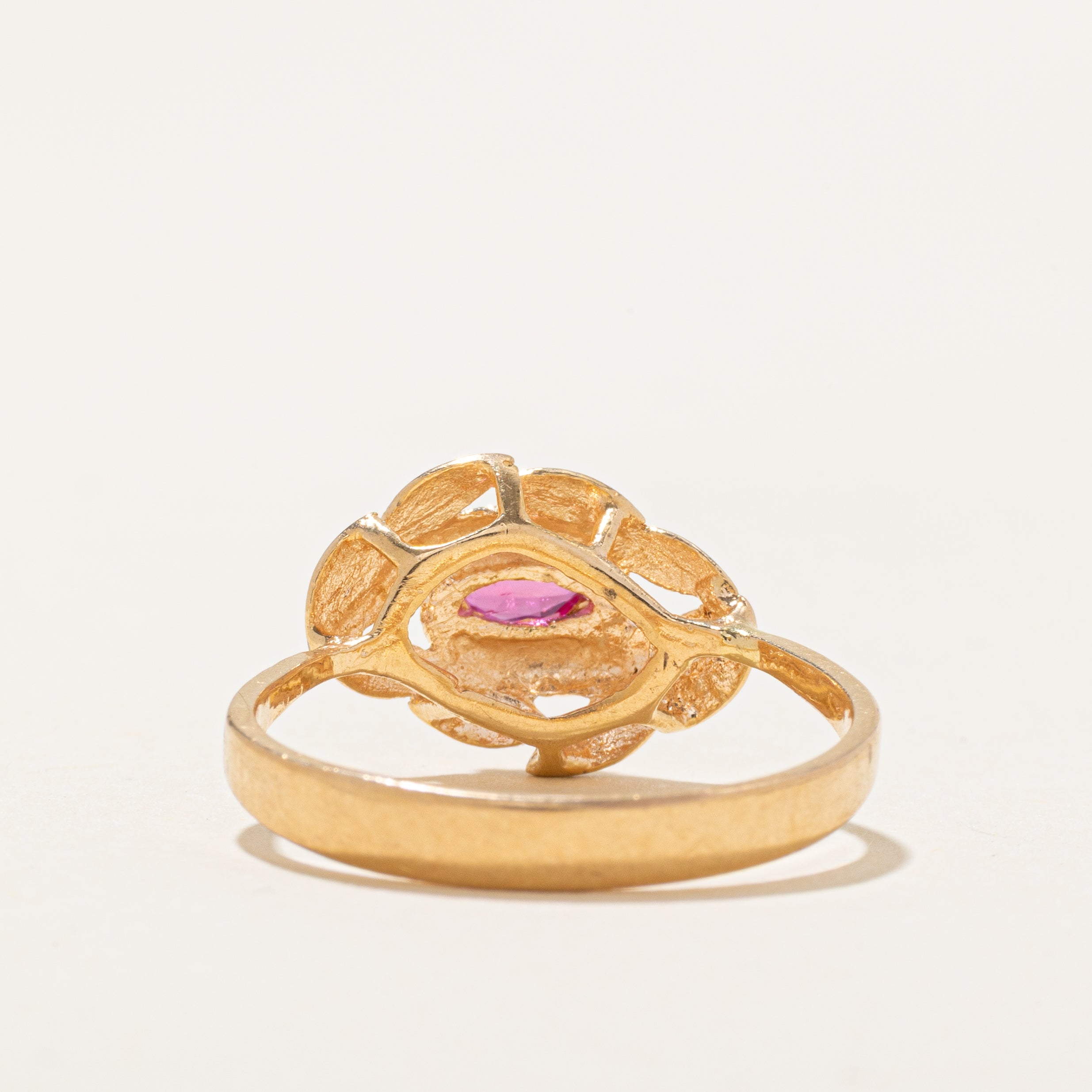 Bague feuille en rubis synthétique taille marquise 18 carats | Taille 8,25