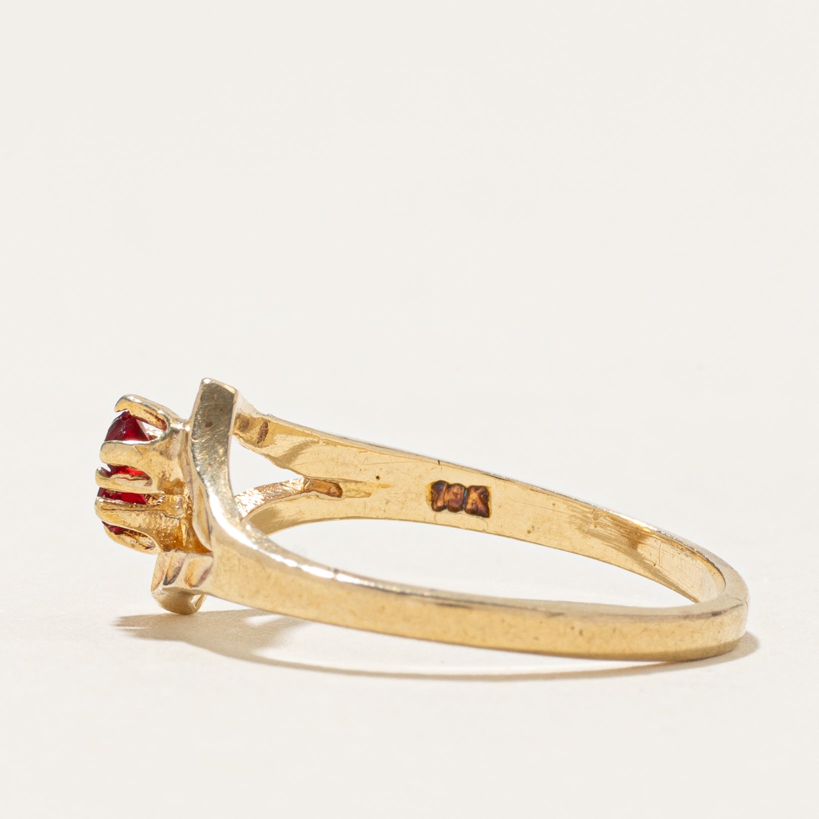 18k Two Stone Garnet Textured Ring | SZ 6.25