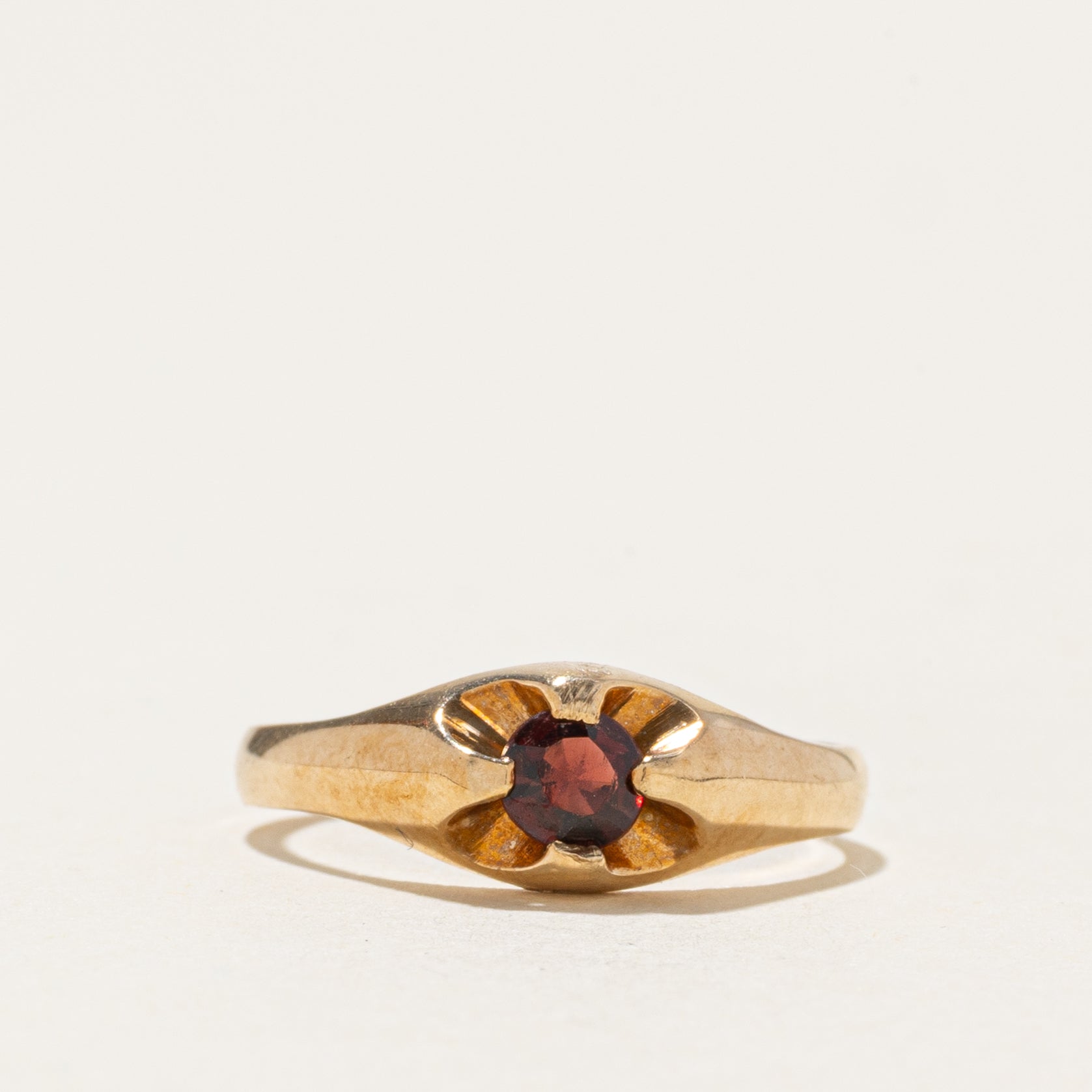 Belcher Set Garnet Ring | SZ 4