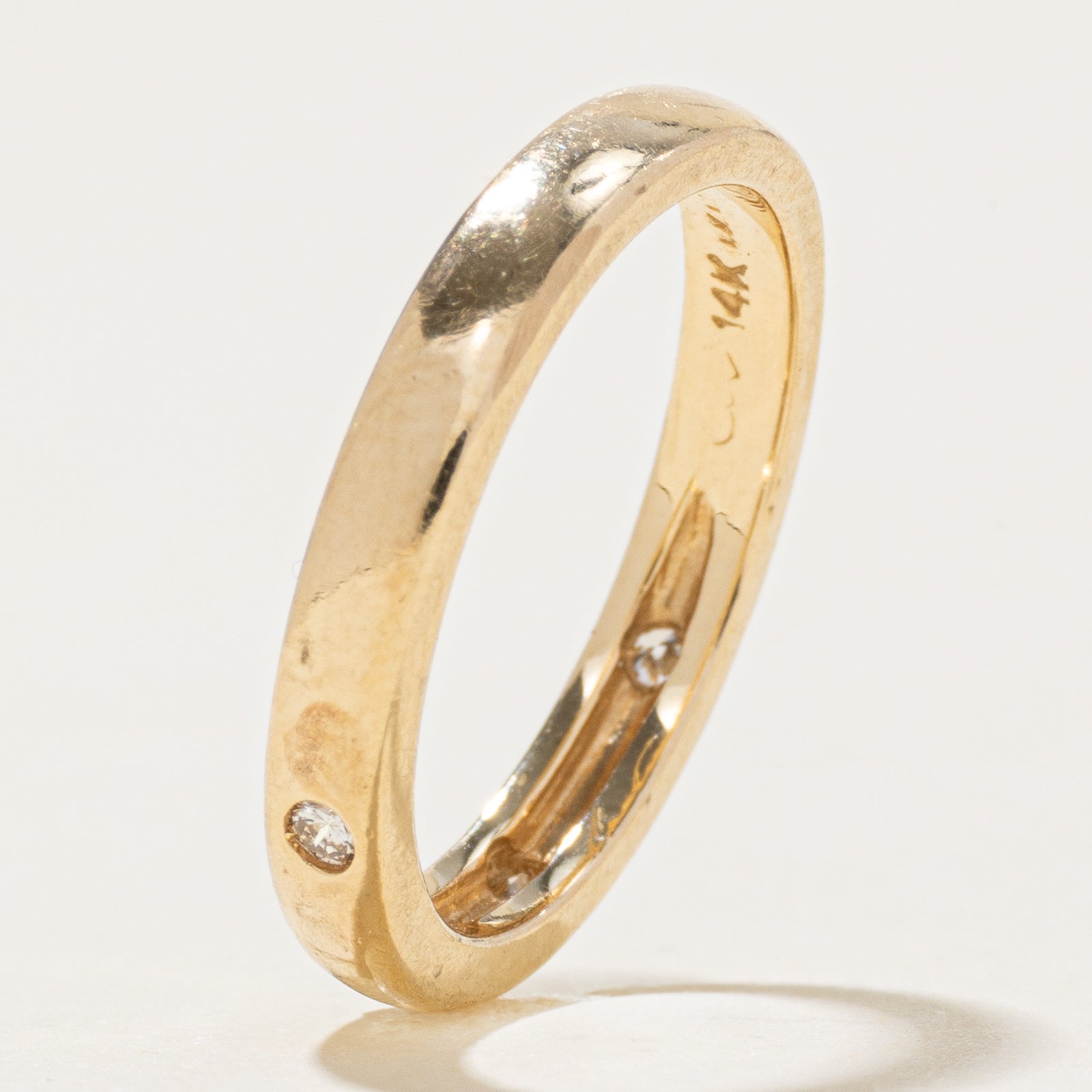 Alliance sertie de diamants à fleur en or 14 carats | 2,5 mm | Taille 3