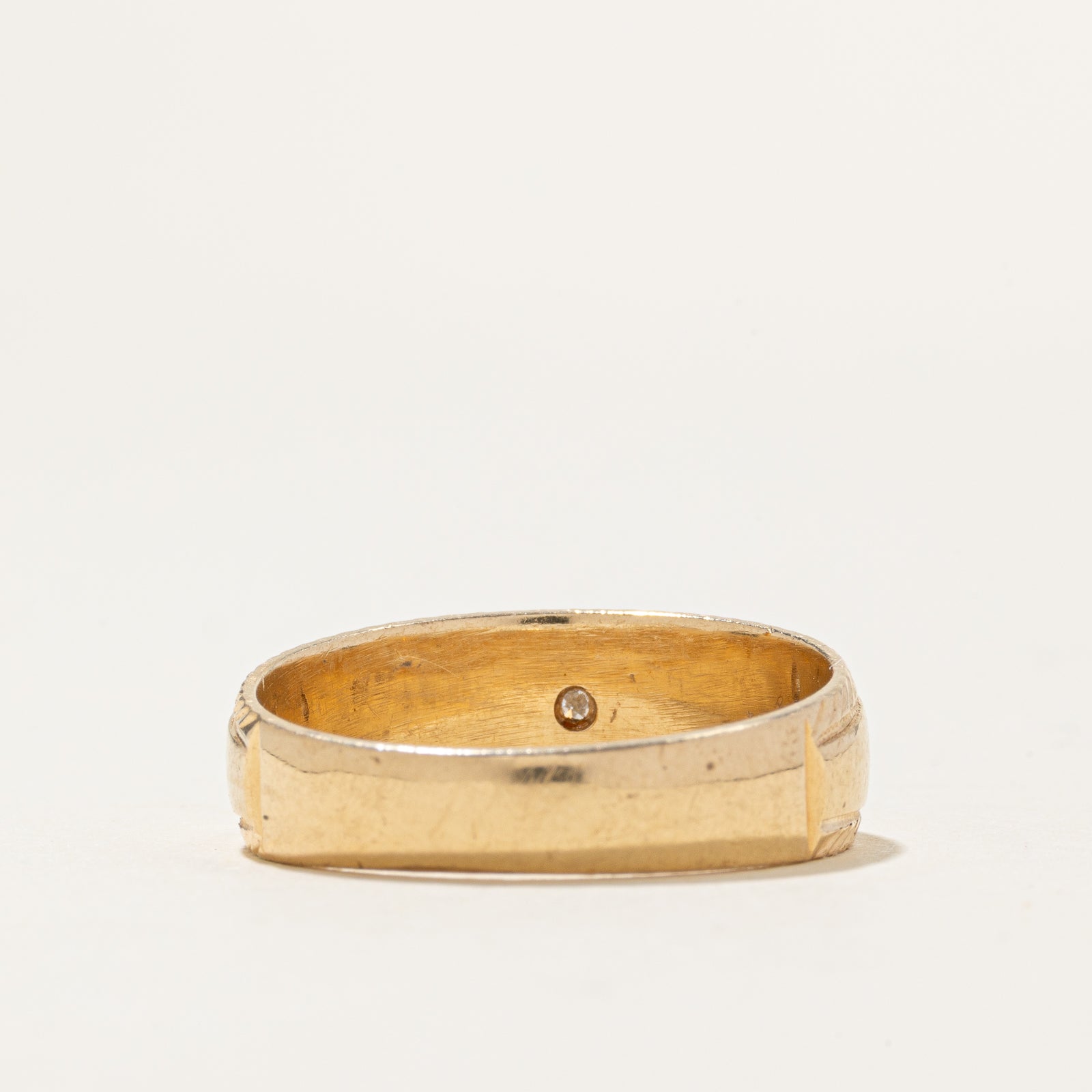 Star Set Diamond Milgrained & Engraved Dome Ring | SZ 10.75