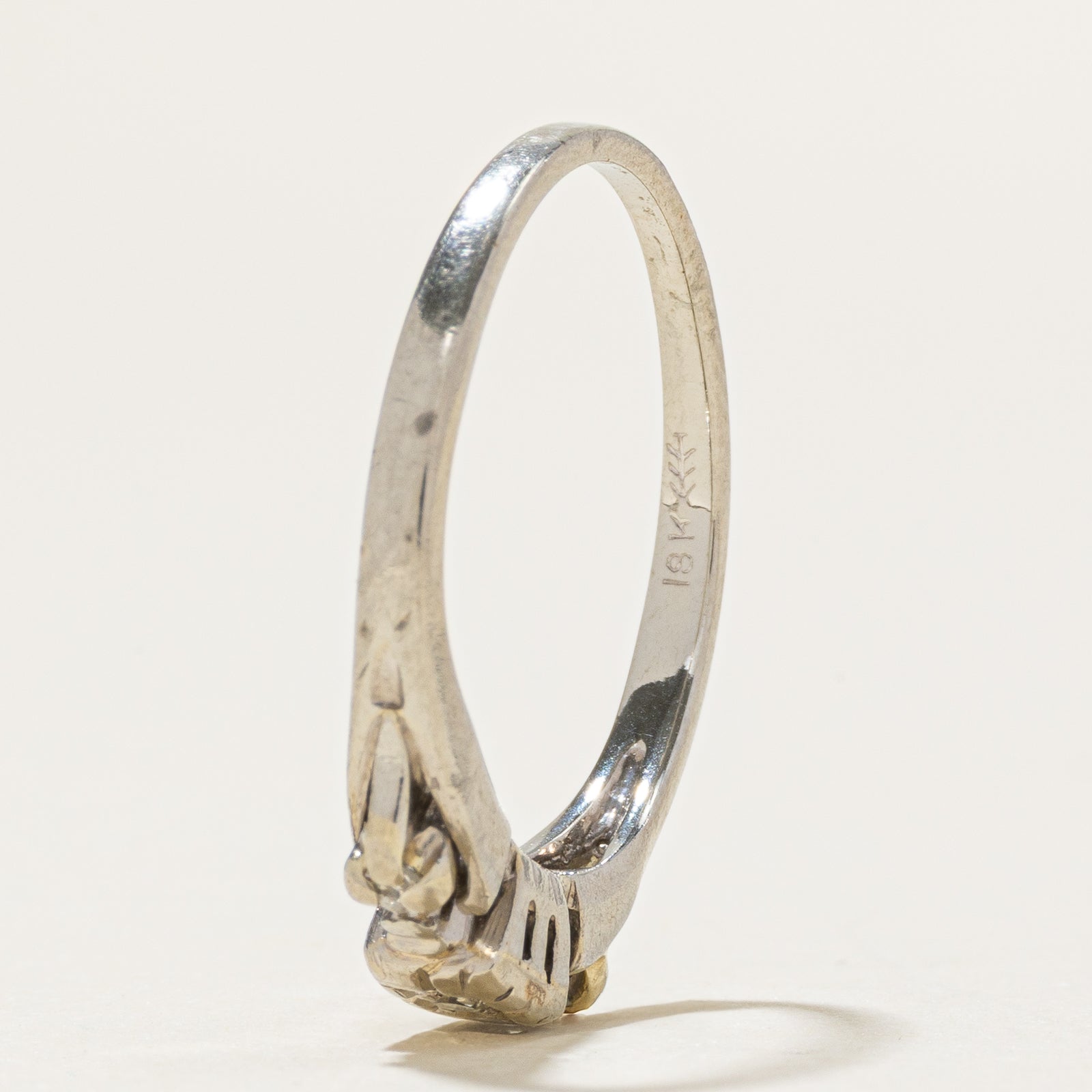 18k White Gold Diamond Ring | SZ 5.5