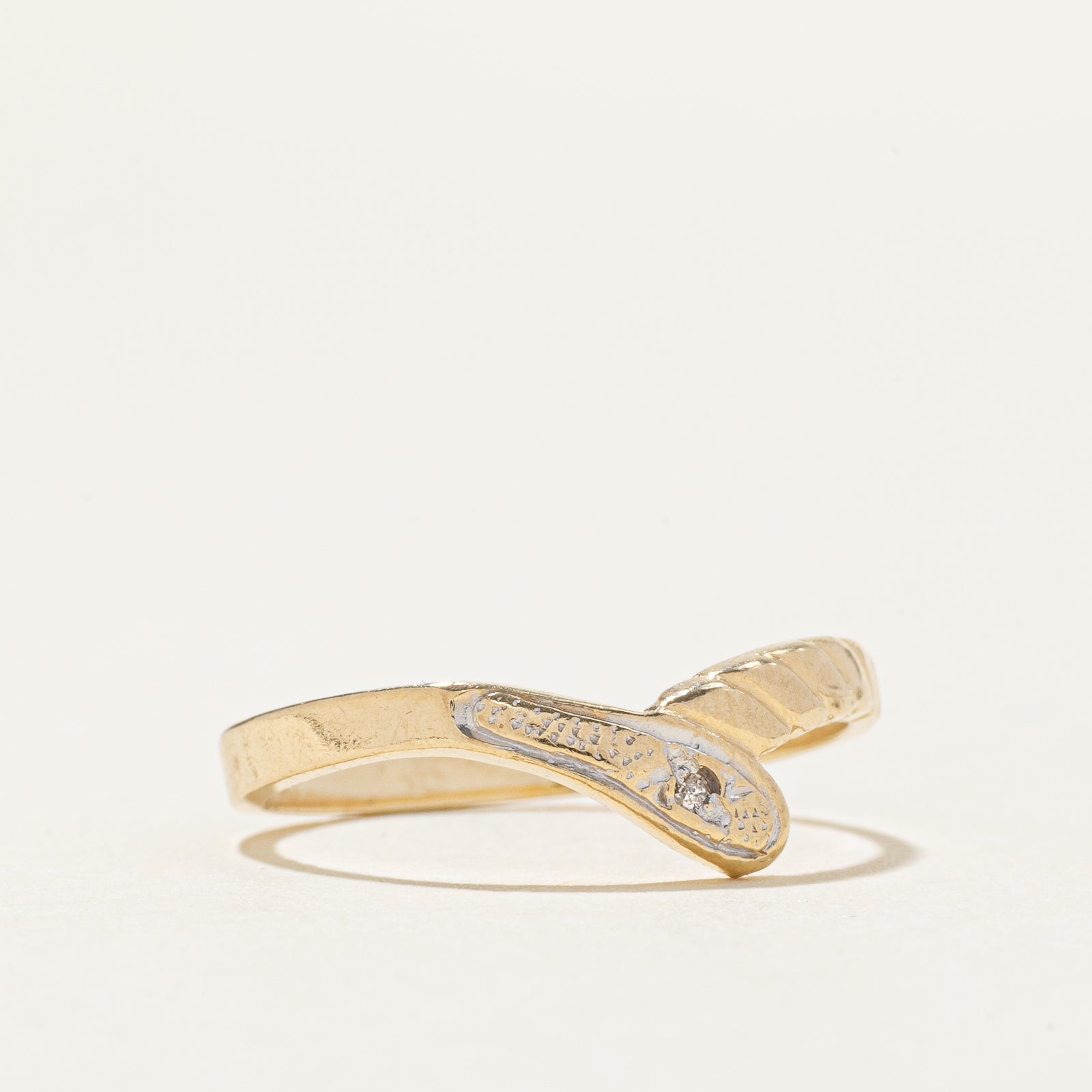 Diamond Snake Engraved Chevron Ring | SZ 5.5