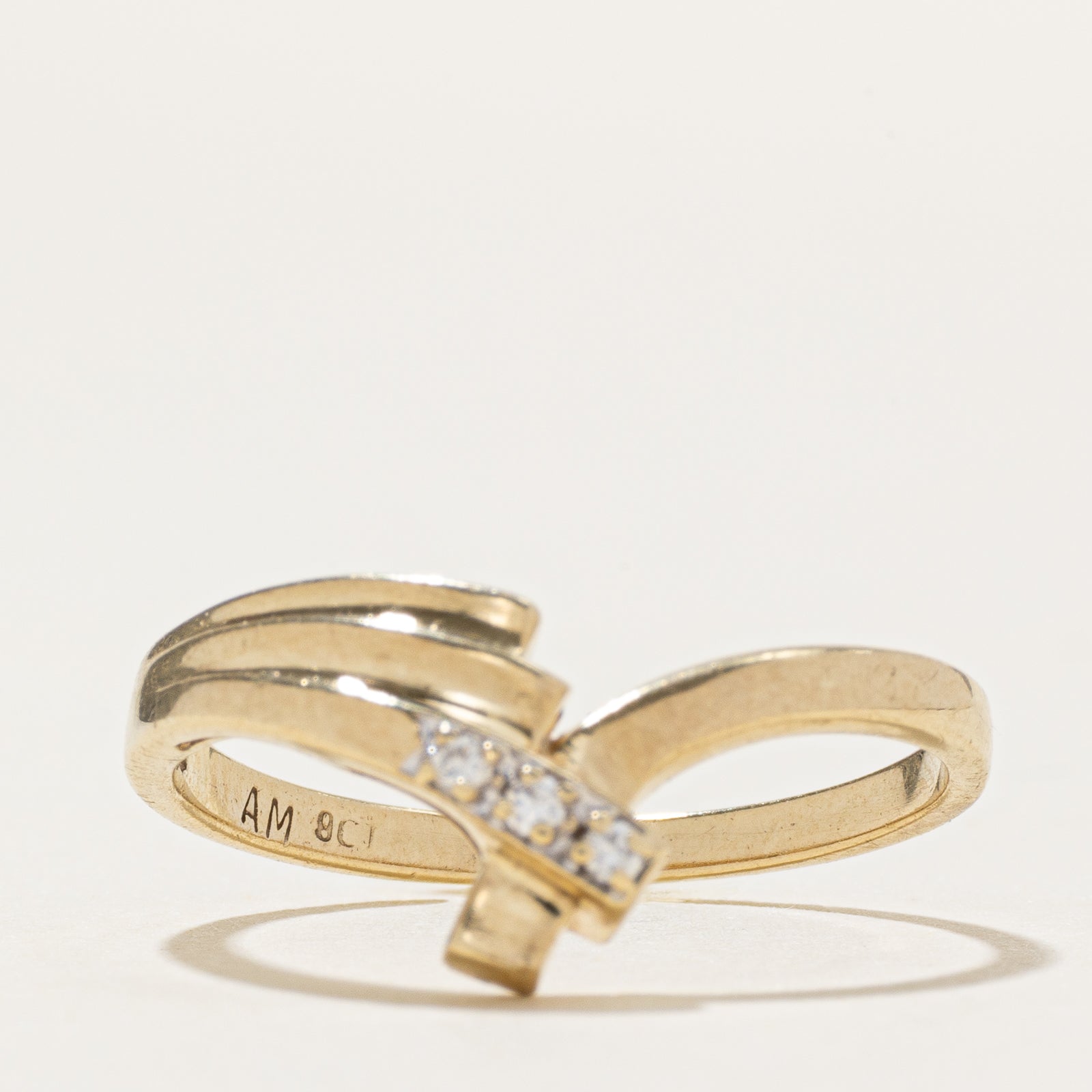 Diamond Grooved Chevron Ring | SZ 7.75