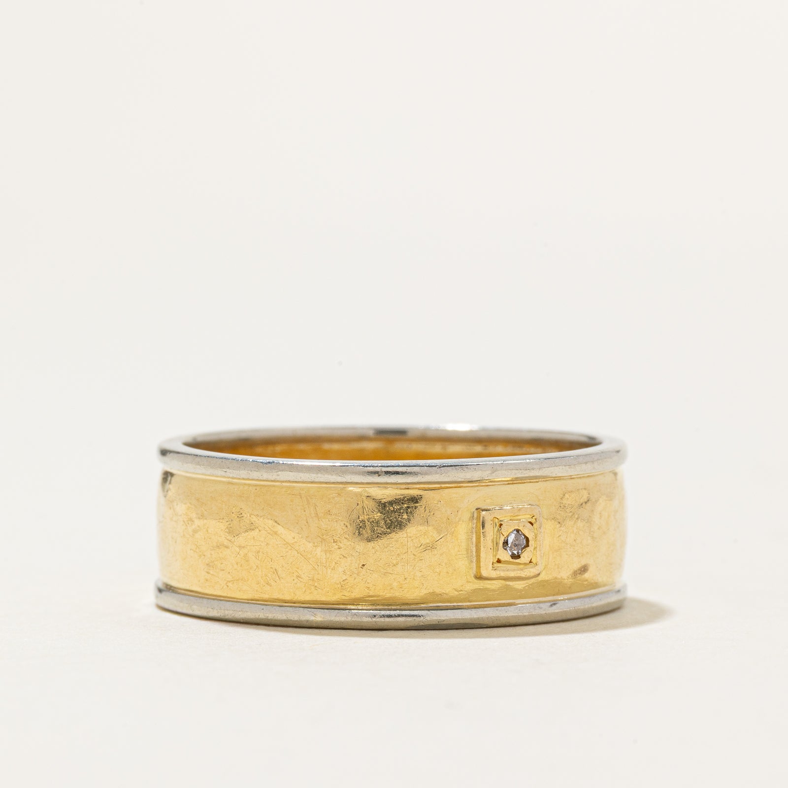 18k Two Tone Diamond Hammered Band | 8.25mm | SZ 11.75