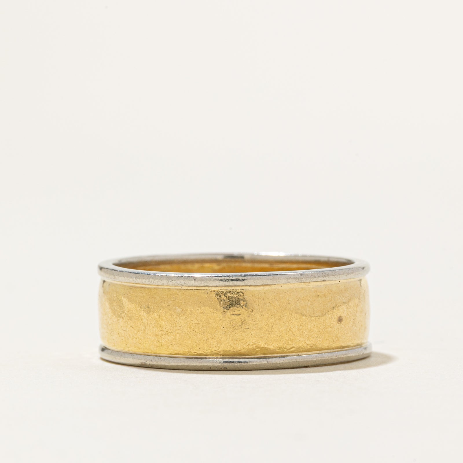 18k Two Tone Diamond Hammered Band | 8.25mm | SZ 11.75