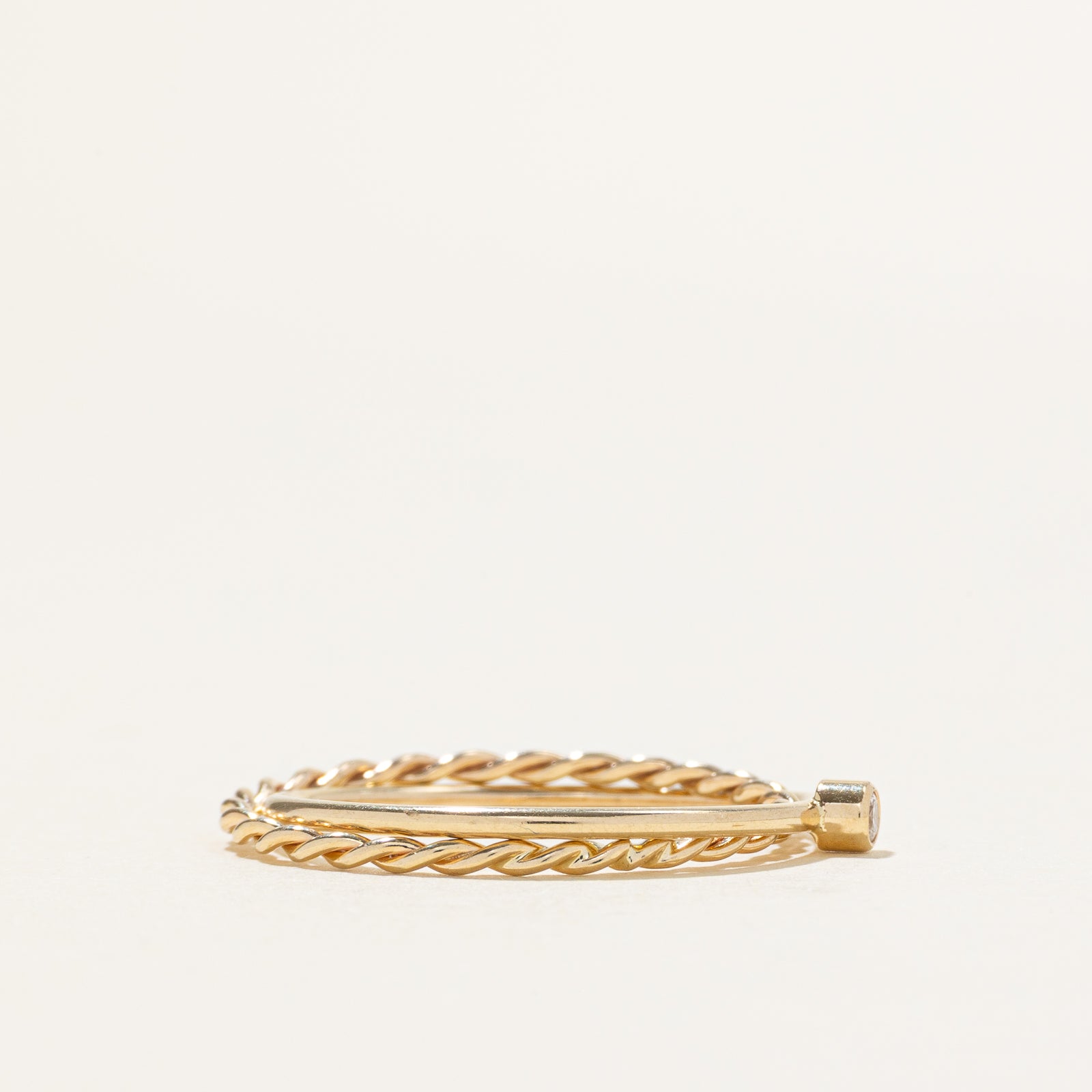 14k Bezel Set Diamond Interlocking Ring | SZ 6
