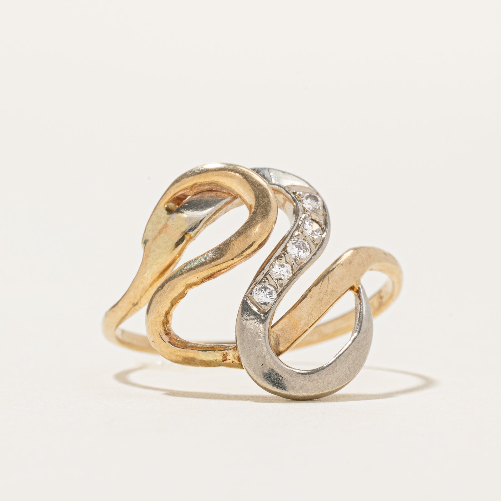 10K Two Tone Diamond Twisted Ring | SZ 7.5