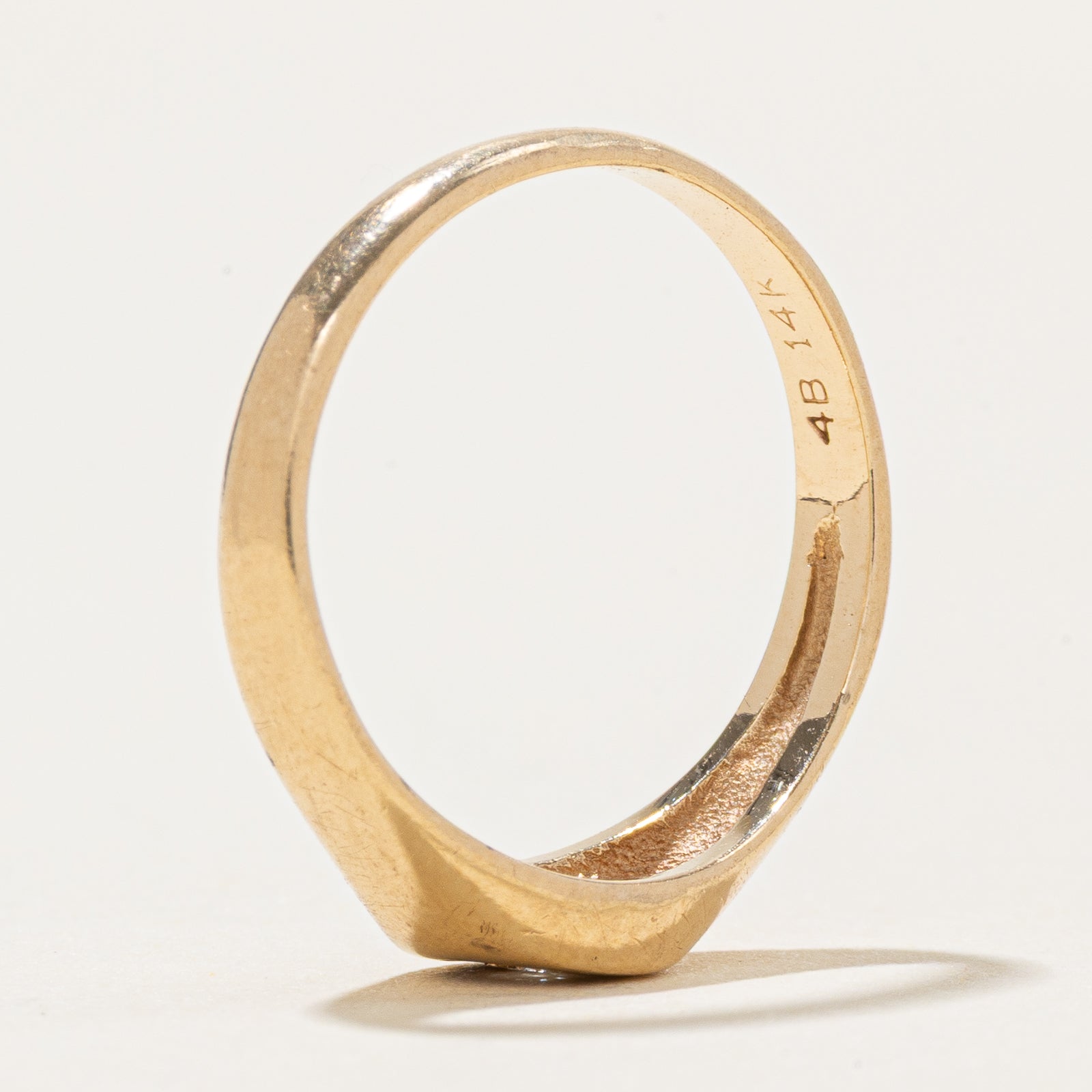 14k Solitaire Diamond Textured Circle Ring | SZ 4