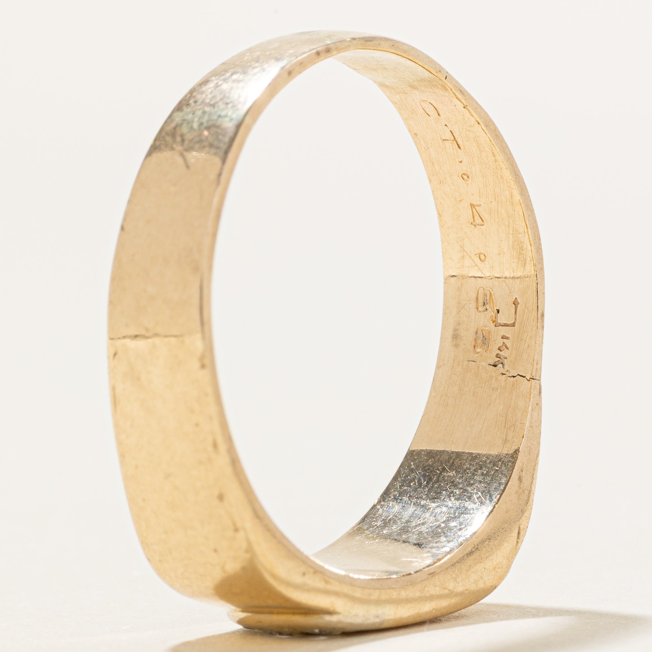 Three Stone Diamond Soft Square Band | SZ 11.5