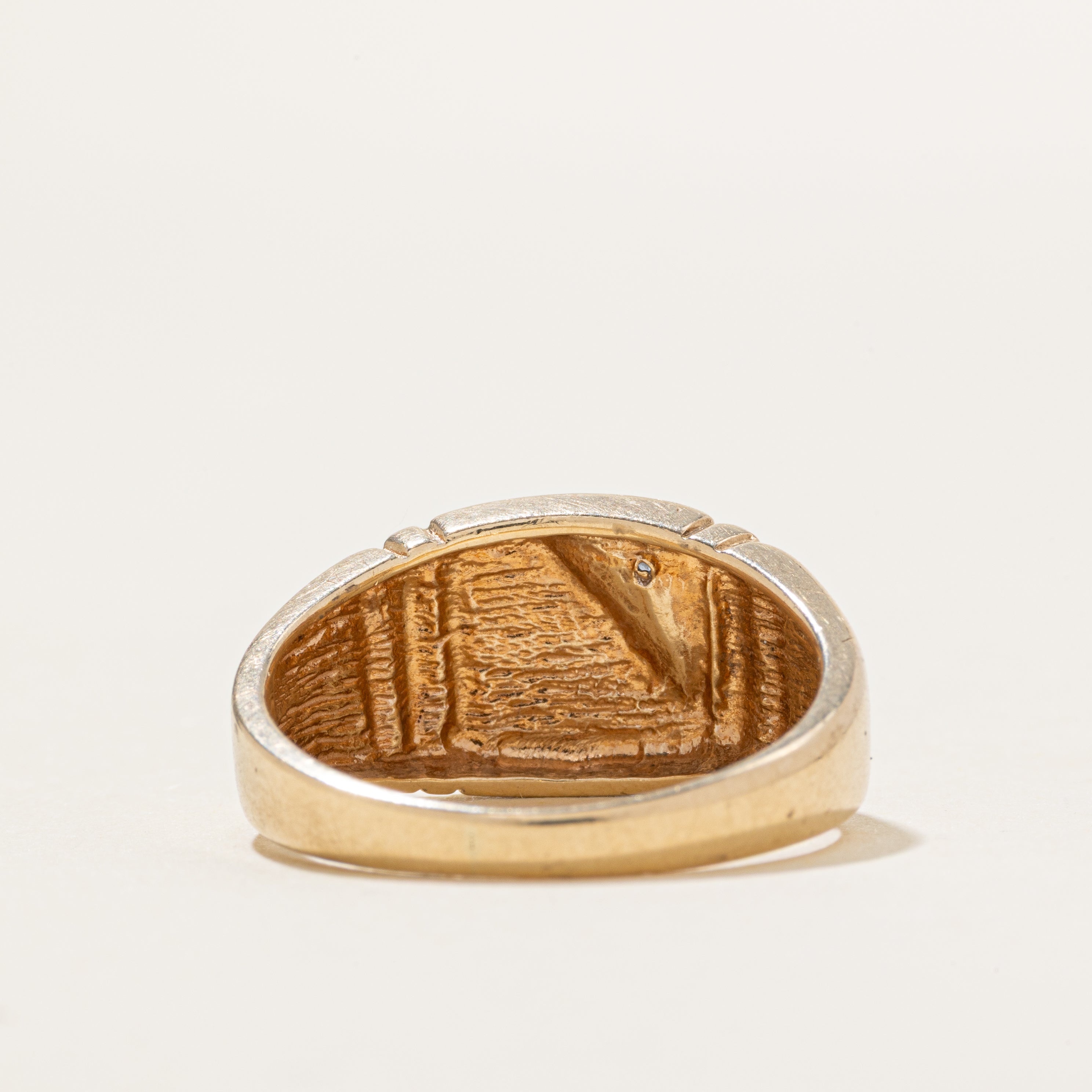 10k Diamond Fluted Signet Ring | SZ 8.25