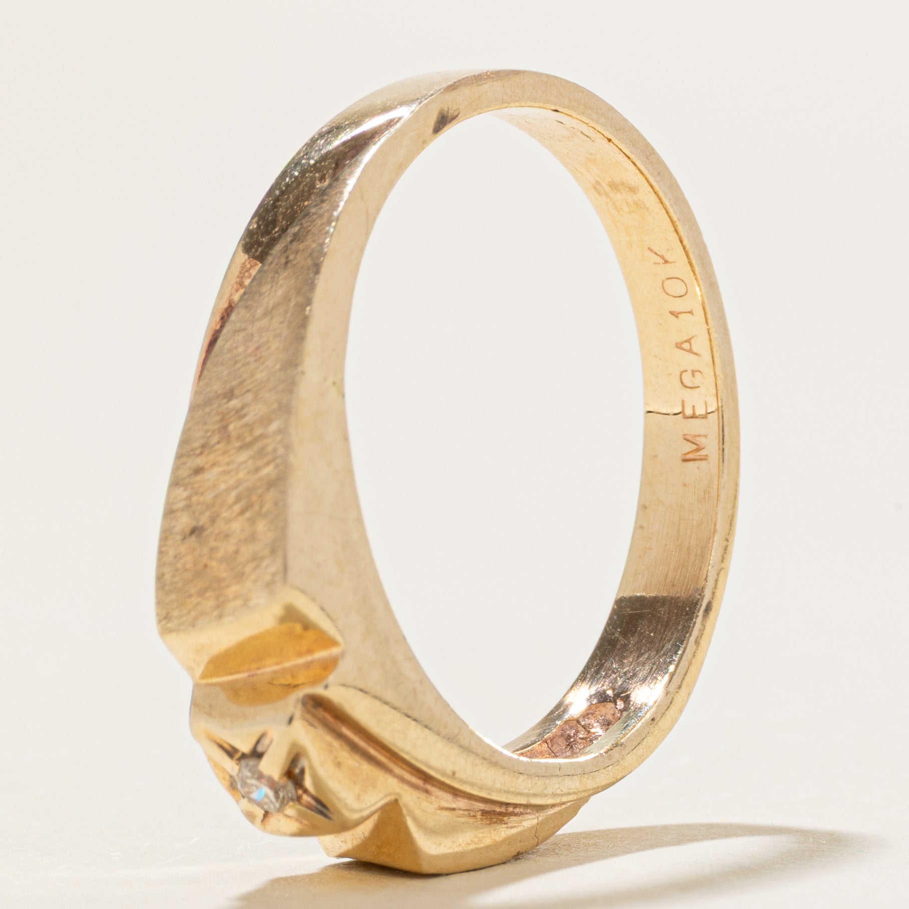 10k Diamond Textured Geometric Ring | SZ 7.5