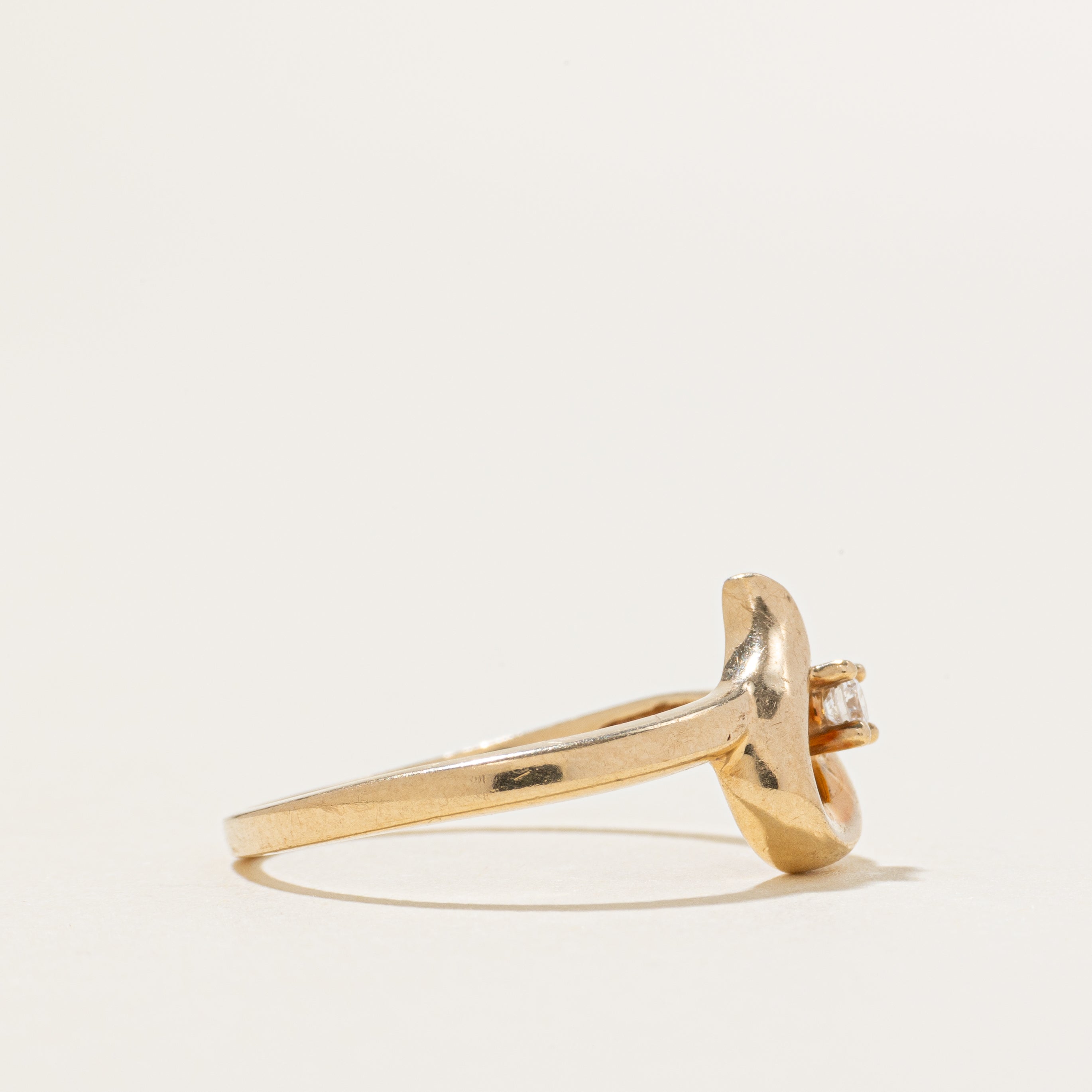 Single Stone Diamond Wave Ring | SZ 6.25