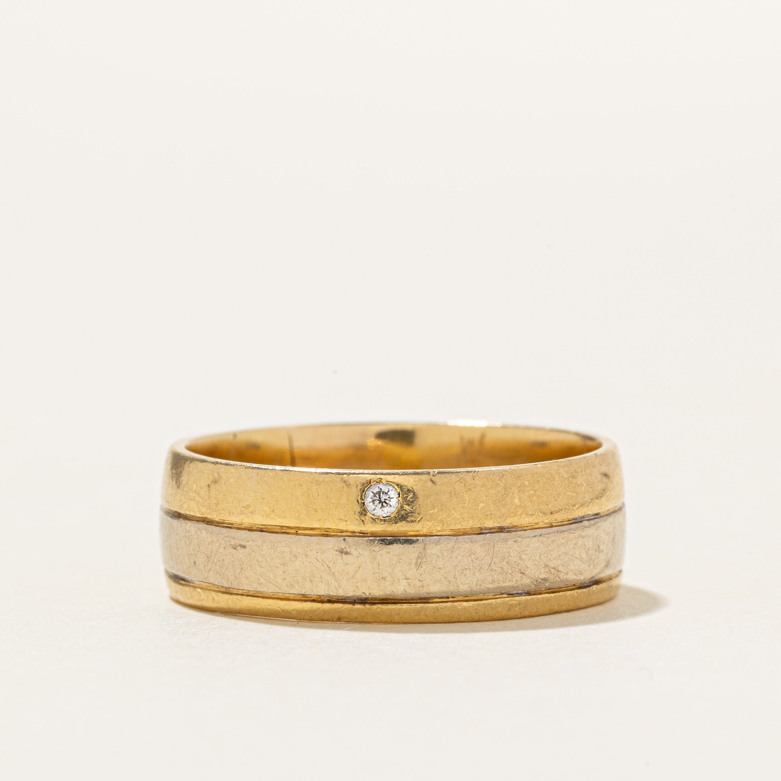 Two Tone Diamond Grooved Band | 6.5mm | SZ 8