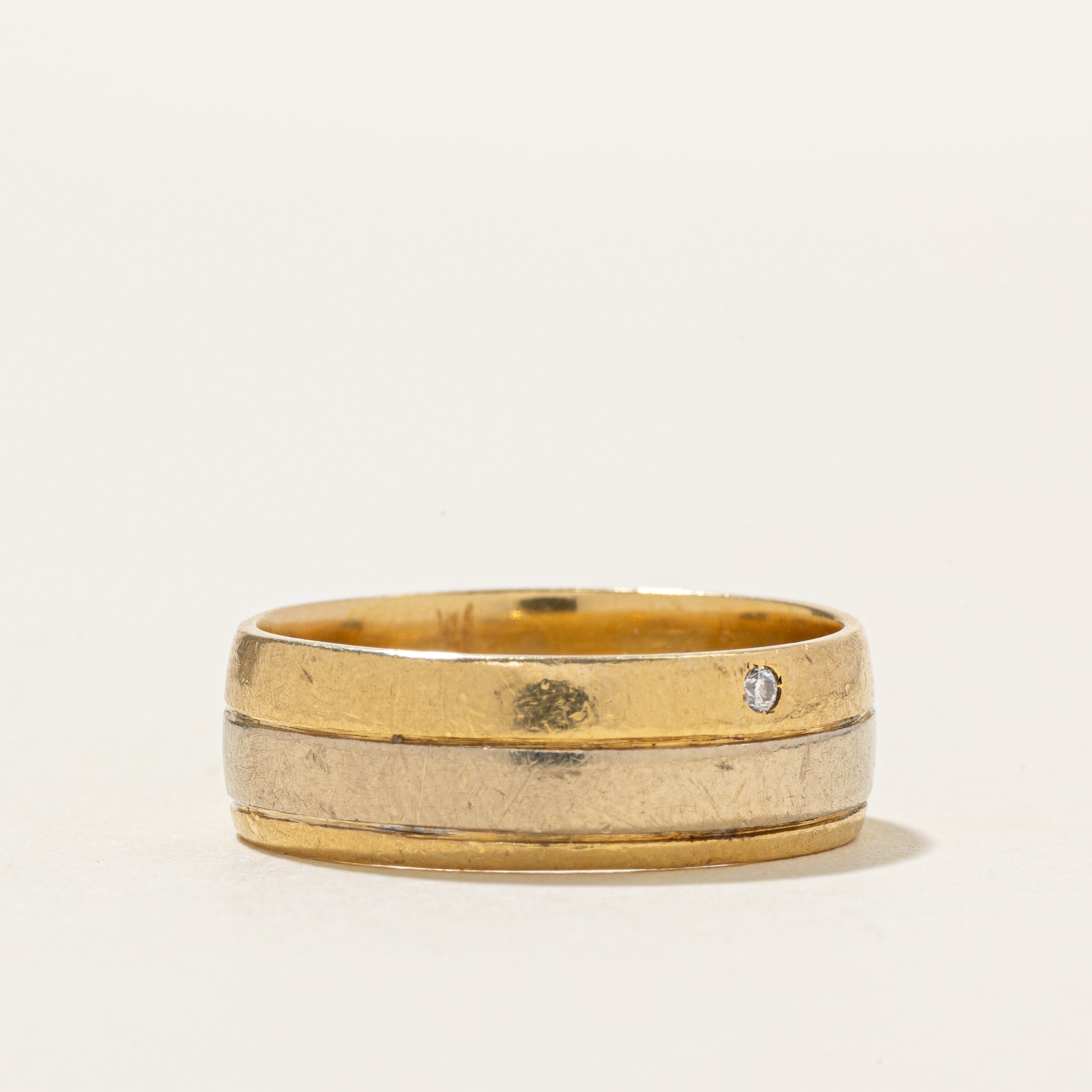 Two Tone Diamond Grooved Band | 6.5mm | SZ 8
