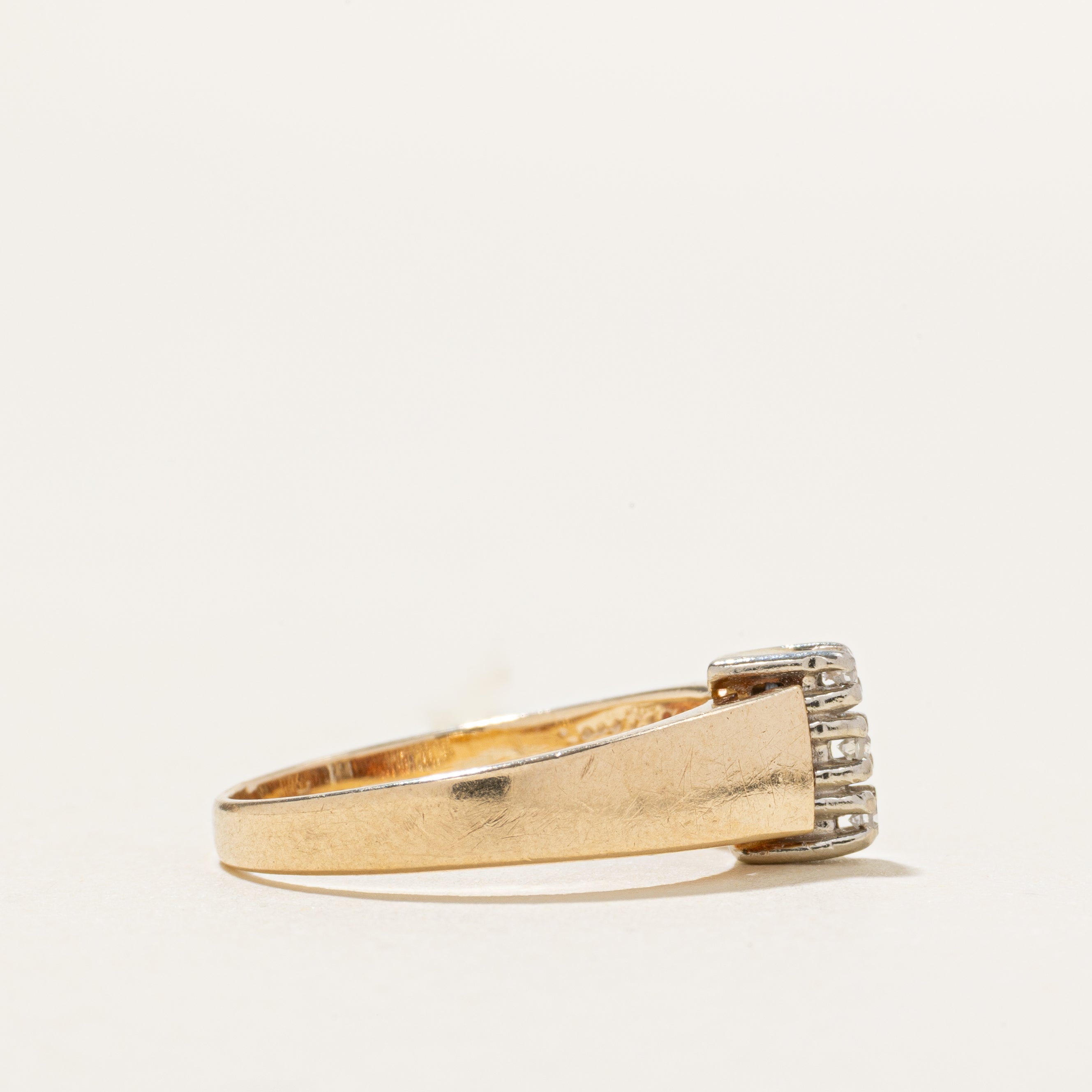 10k Diamond Column Tapered Ring | SZ 3.75