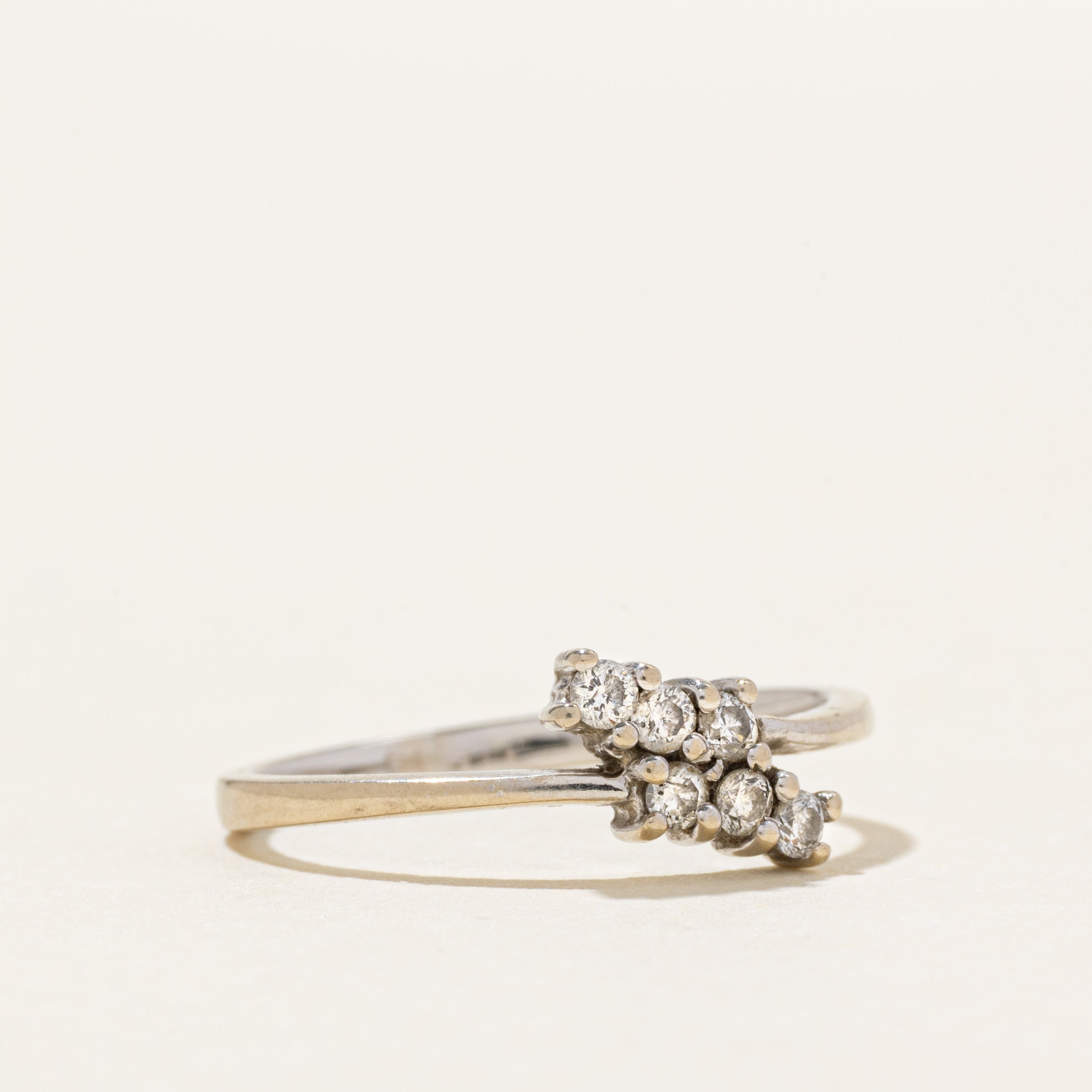 18k Diagonal Diamond Cluster Ring | SZ 5