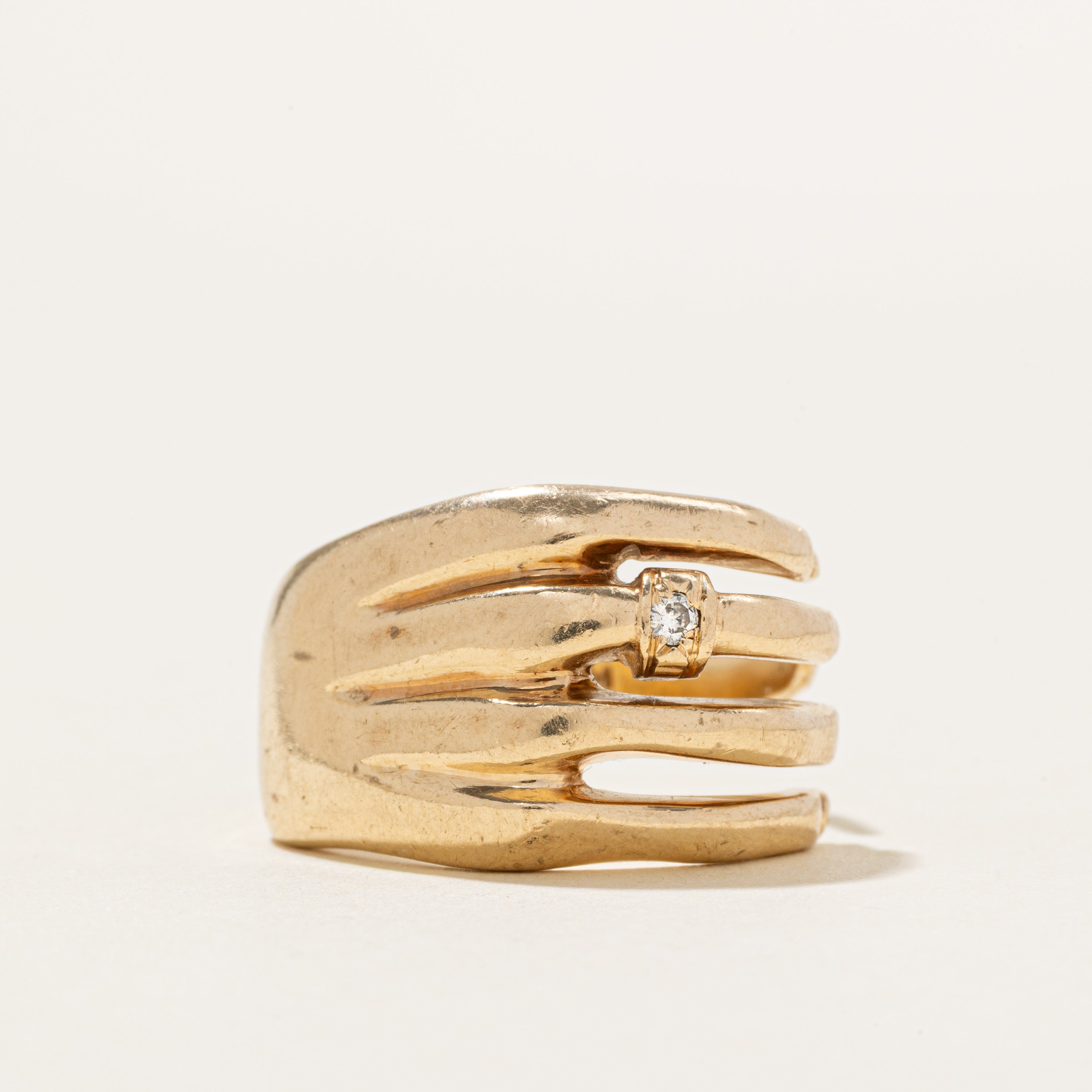 10k Diamond Hand Ring | SZ 8