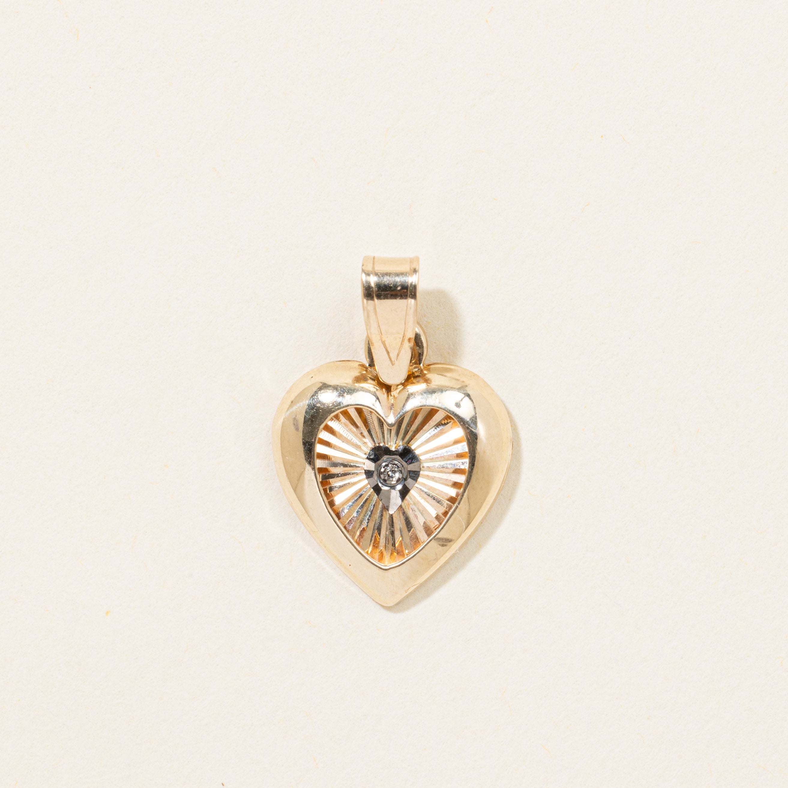 10k Diamond Grooved Heart Pendant