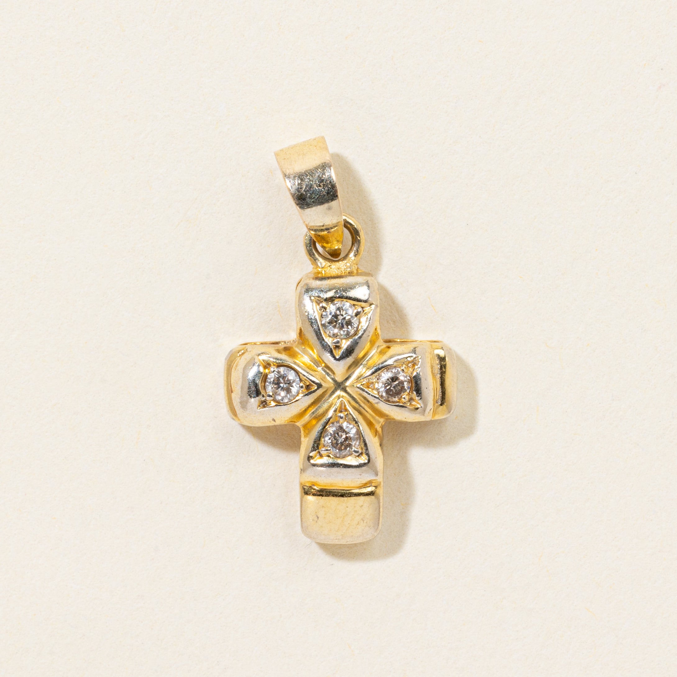 14k Diamond Grooved Cross Pendant