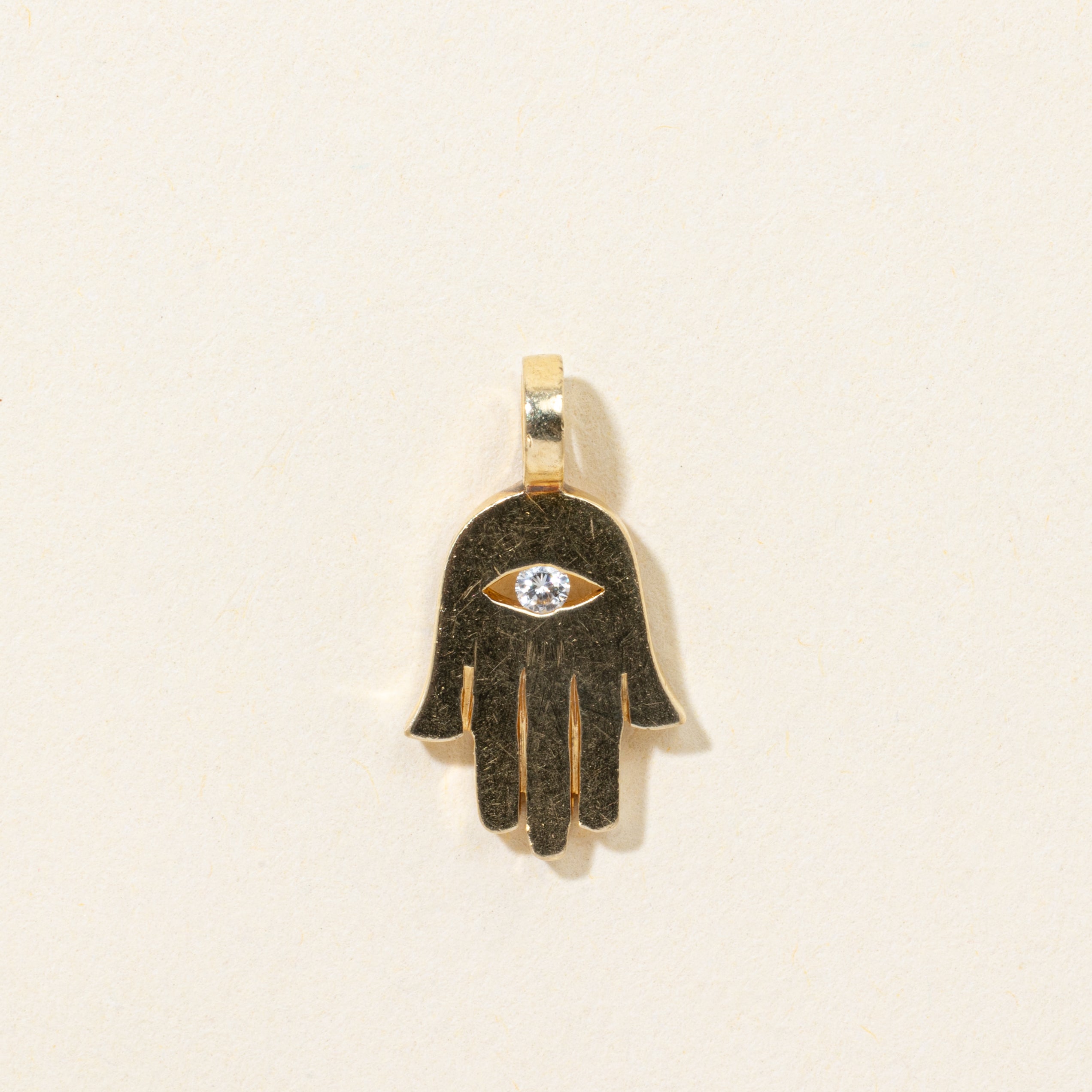 Pendentif main de Hamsa en diamant 14 carats