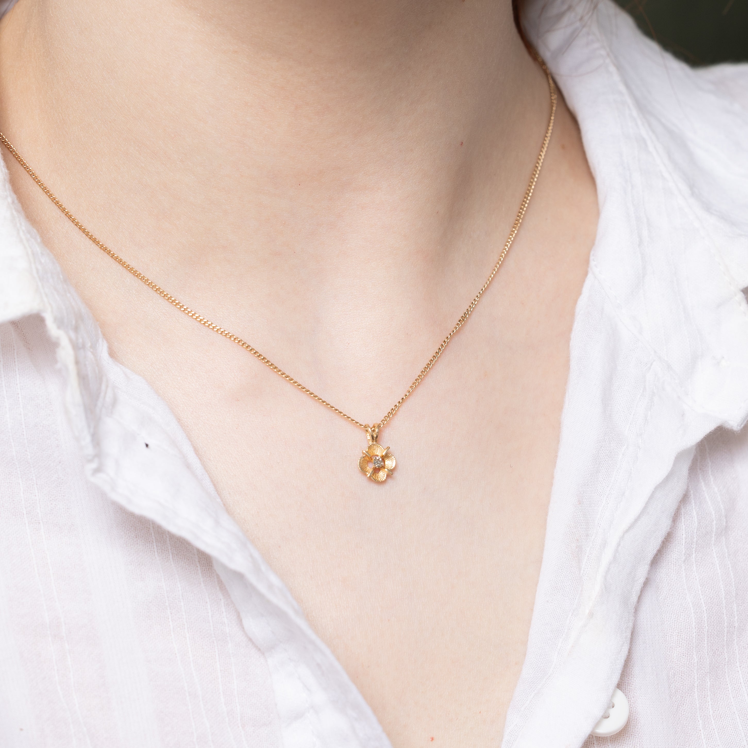 14k Diamond Textured Cloverleaf Pendant