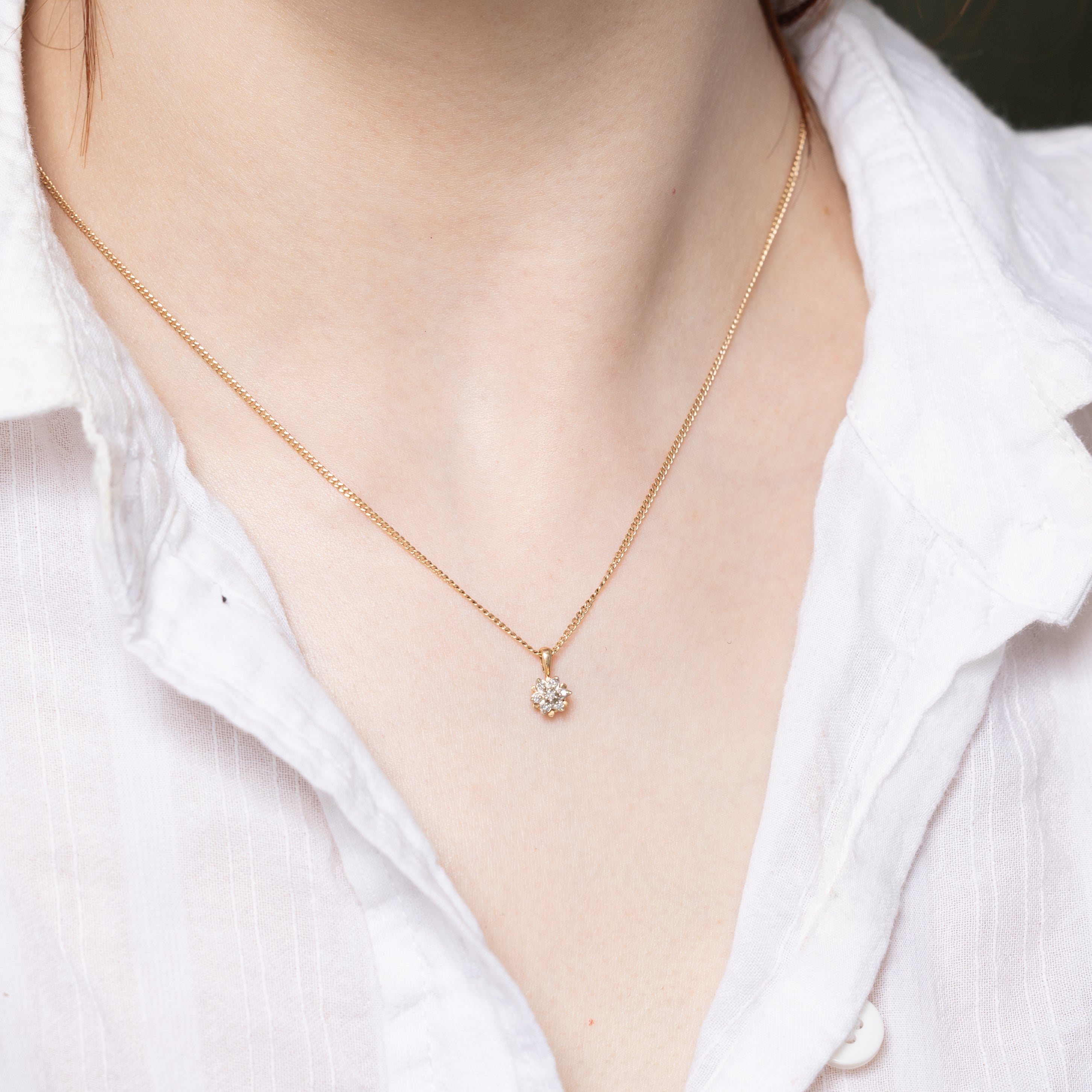 Pendentif pétale en diamant 10 carats