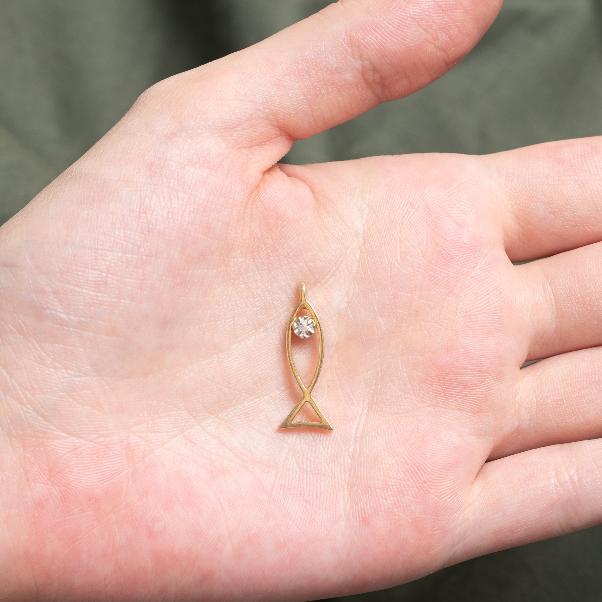10k Diamond Monoline Fish Pendant