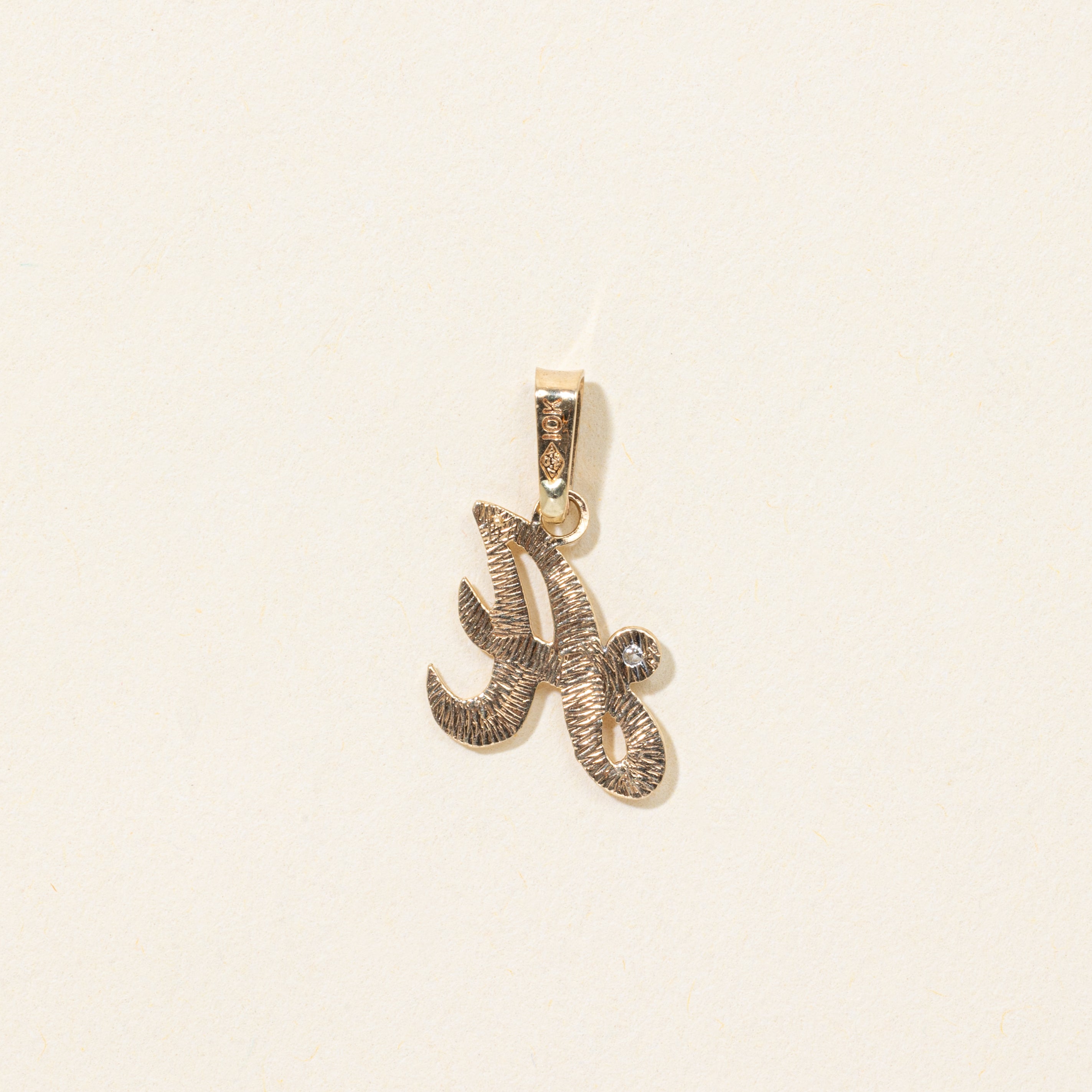 Pendentif initial « A » en diamant 10 carats