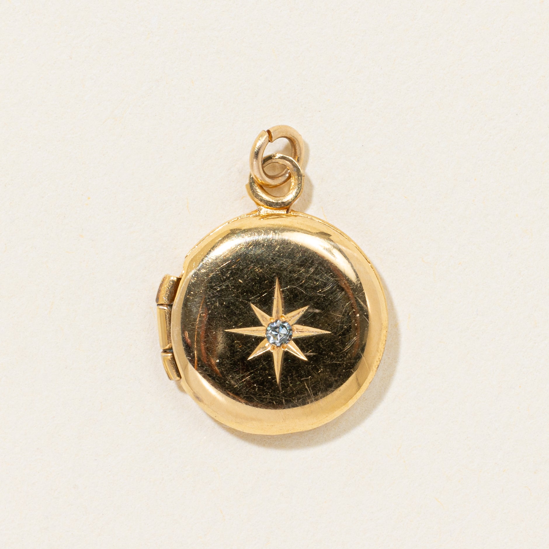 14k Star Set Diamond Locket