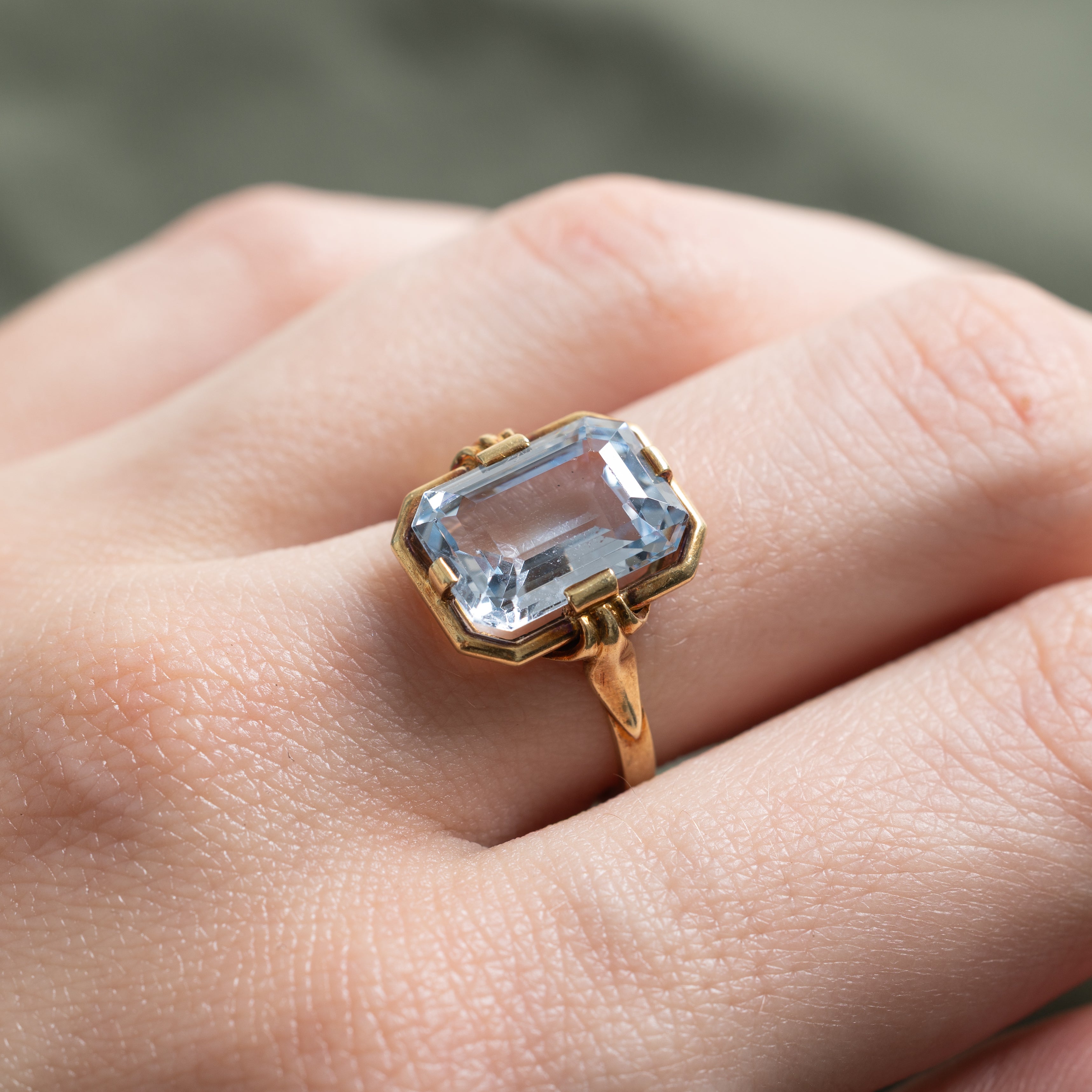 Synthetic Spinel Grooved Cocktail Ring | 5.20ct | SZ 6.25