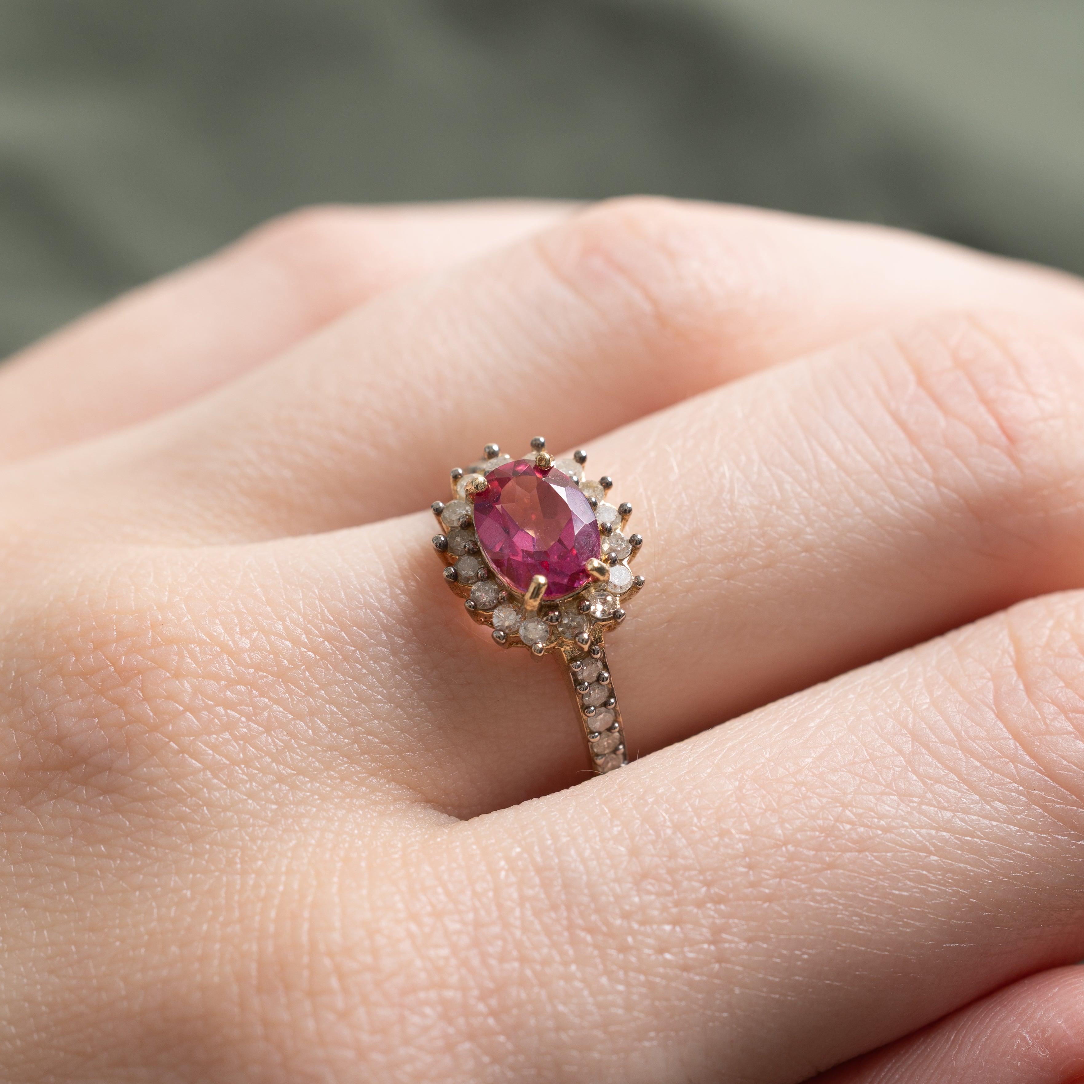 Bague East West en topaze rose sertie et halo de diamants | 1,17 ct, 0,26 ct au total | Taille 7