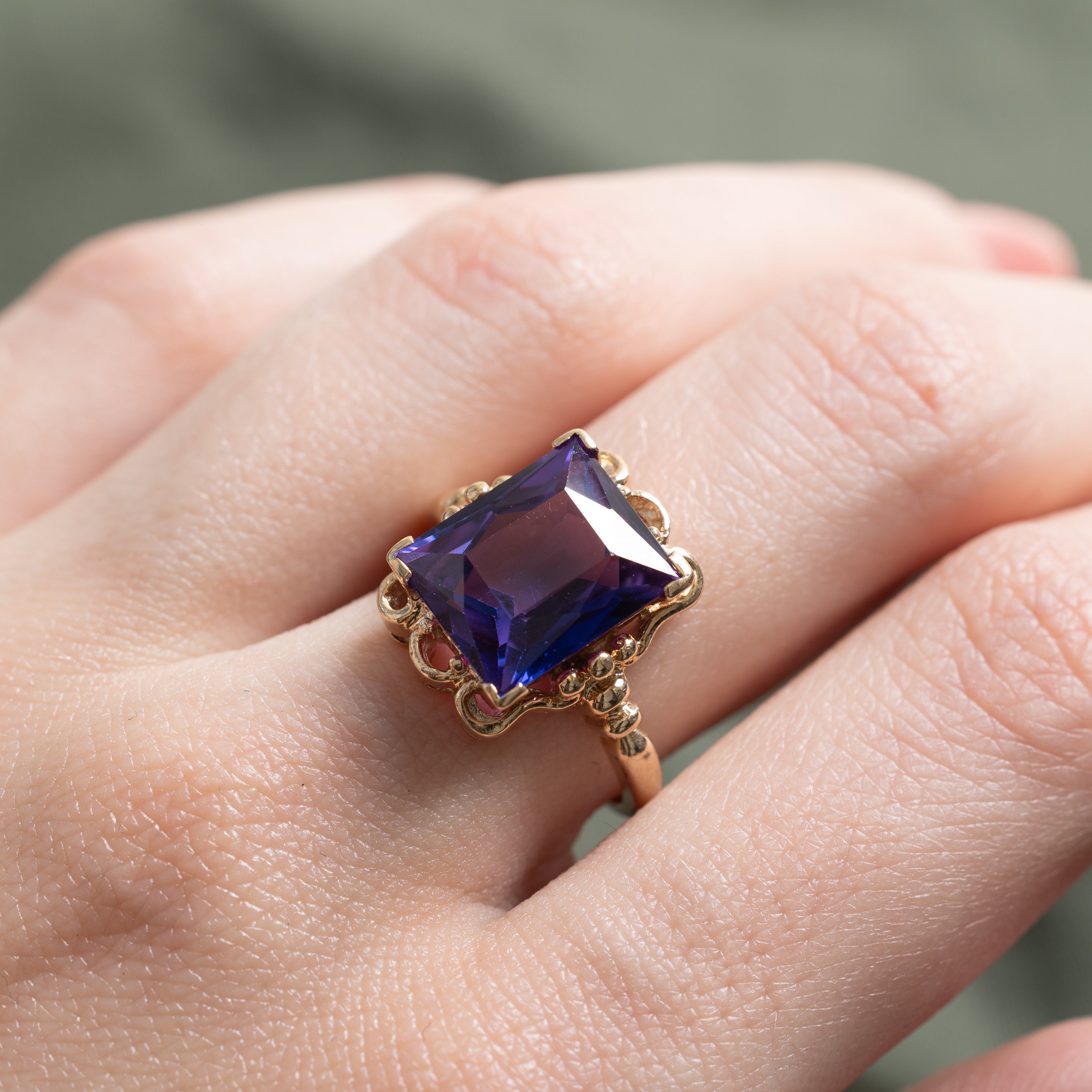 Synthetic Purple Sapphire Scrollwork Ring | 7.60ct | SZ 5.25