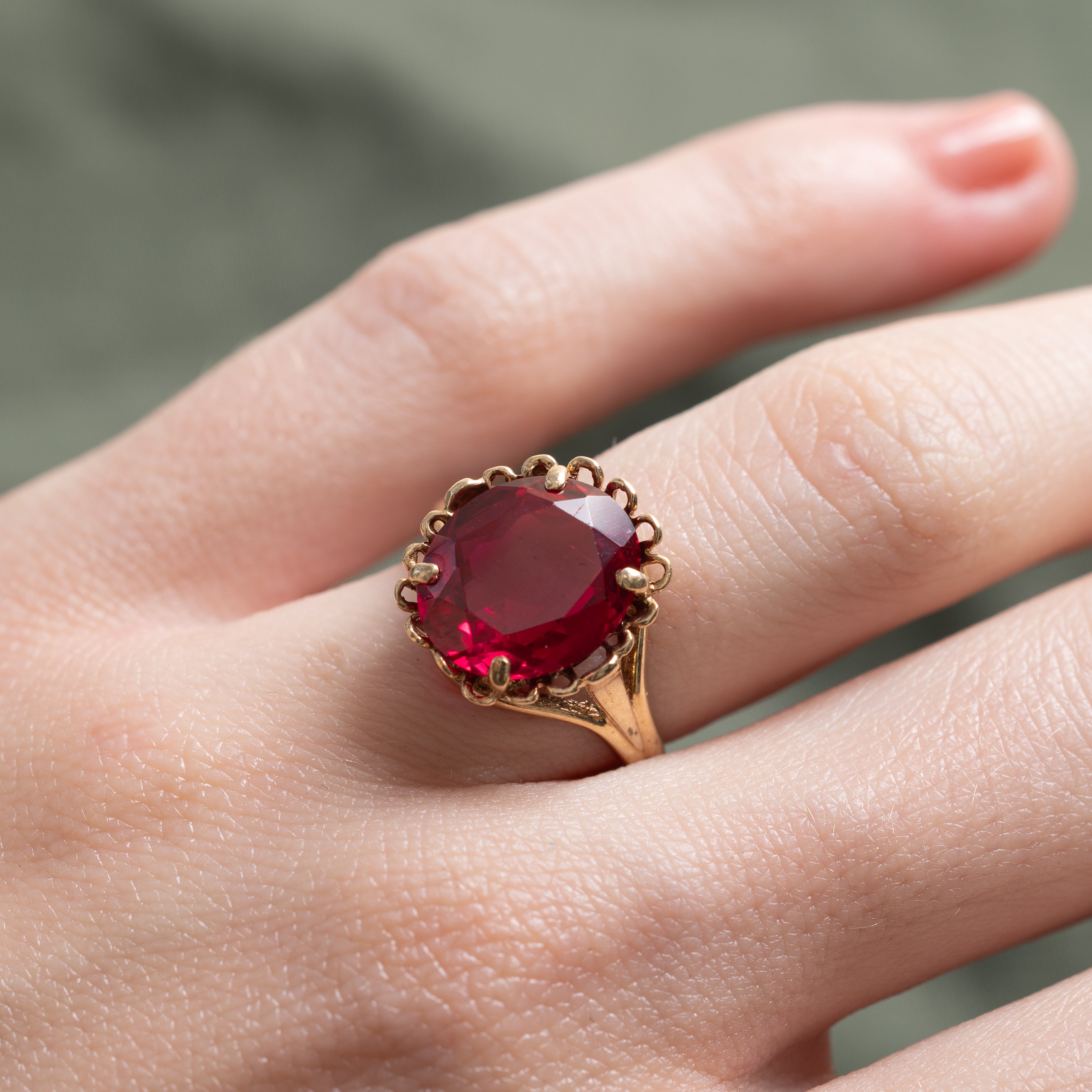 Synthetic Ruby Scalloped Cocktail Ring | 4.09ct | SZ 5.5