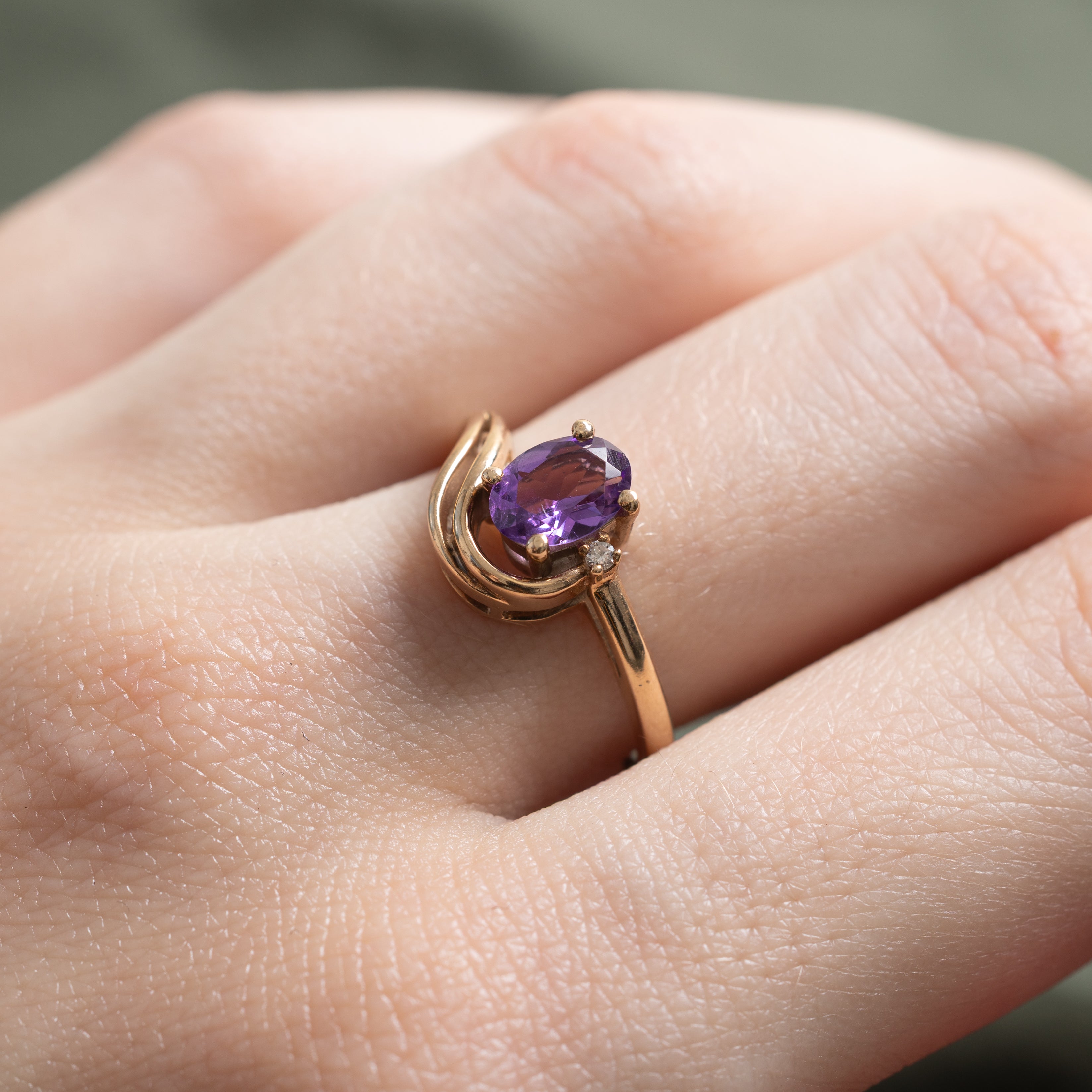 Amethyst & Diamond Offset Ring | 0.57ct, 0.01ct | SZ 7.25