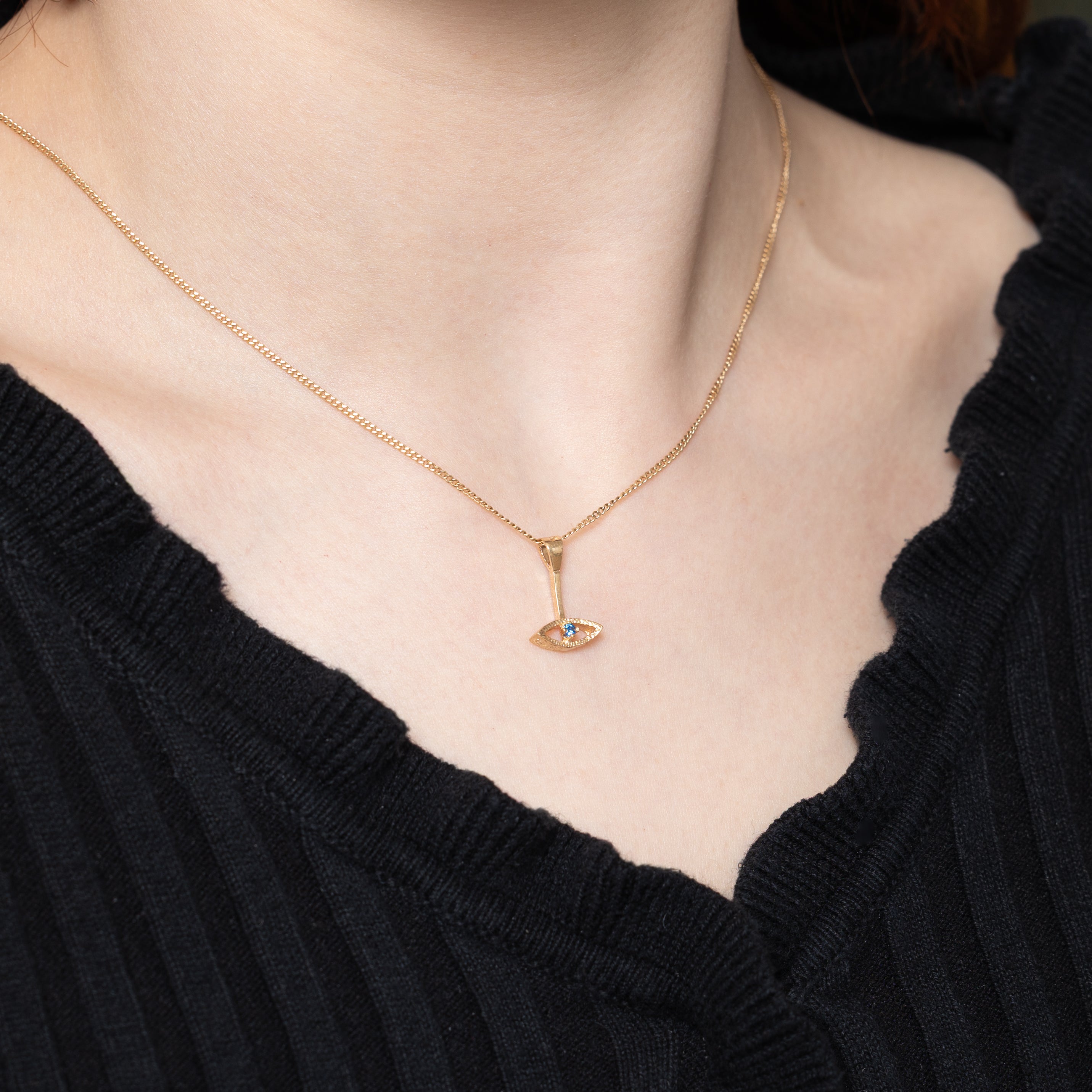 Pendentif œil en spinelle synthétique 10 carats | 0,01 ct