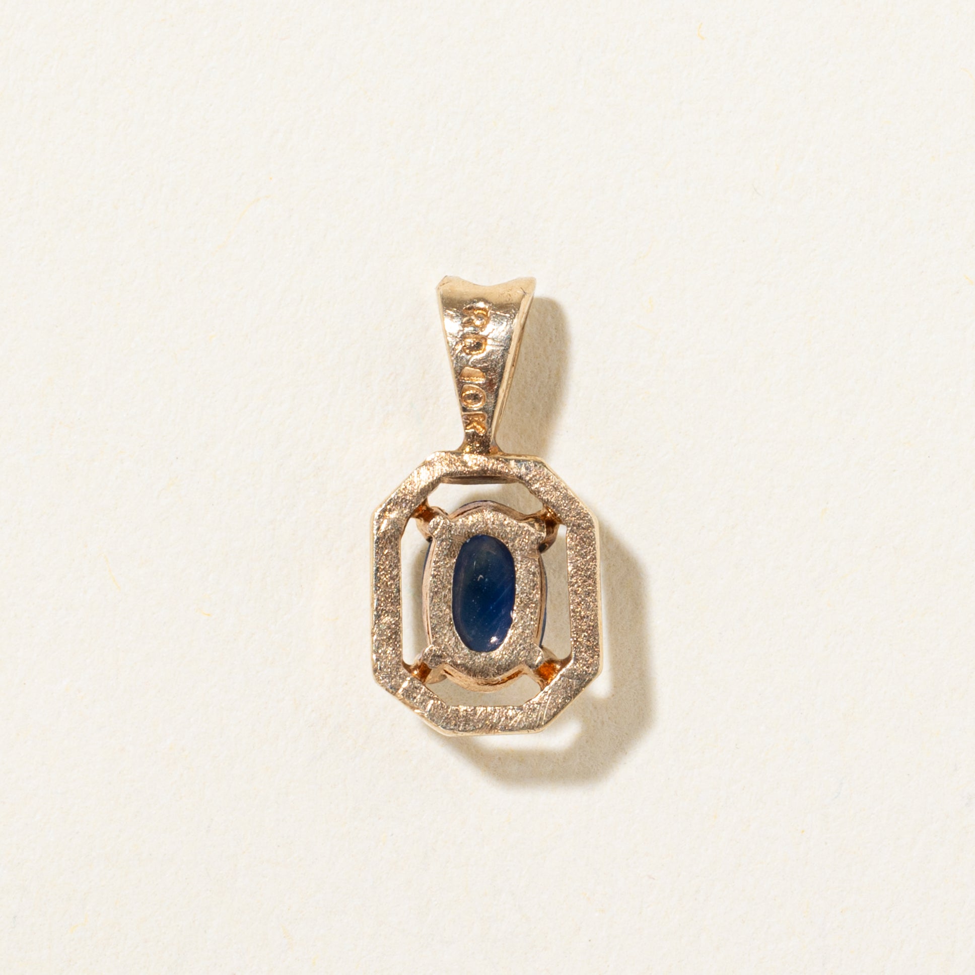 Pendentif octogonal en saphir 10 carats | 0,50 ct
