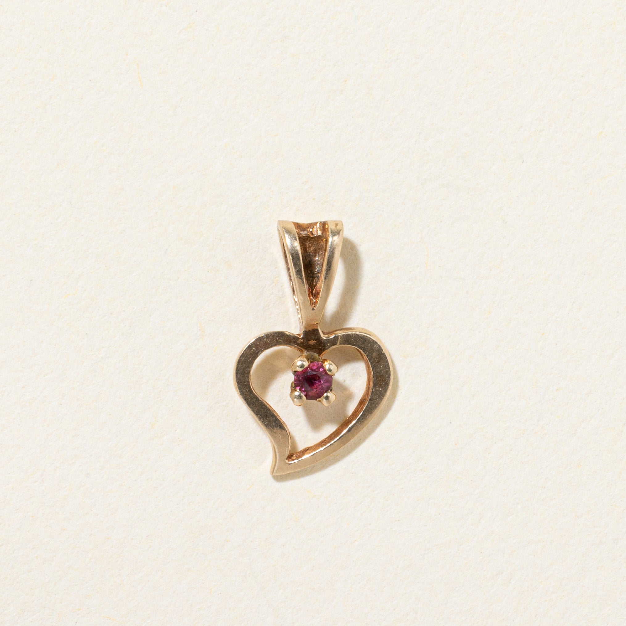 10k Ruby Heart Pendant | 0.016ct