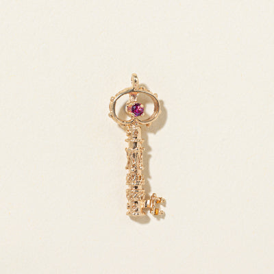 14k Synthetic Spinel Textured Key Pendant | 0.036ctw