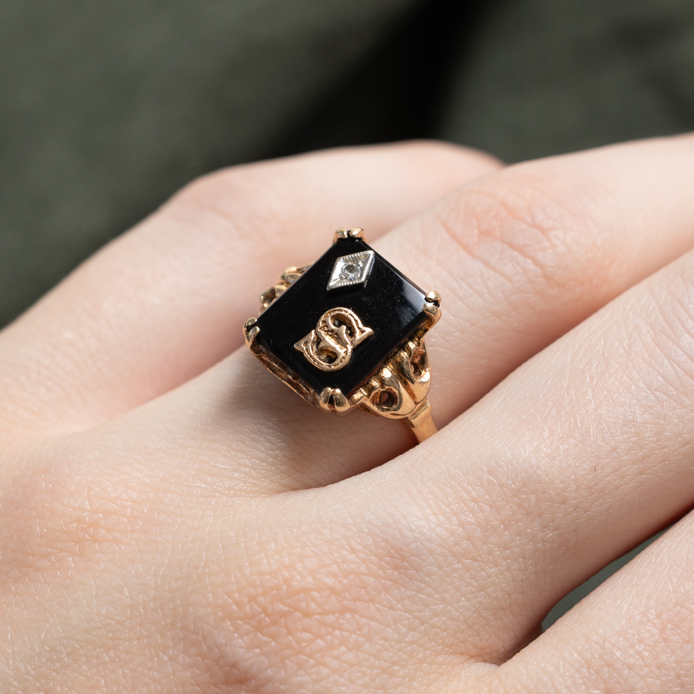 10k Onyx & Diamond "S" Initial Ornate Ring | 1.89ct | SZ 6