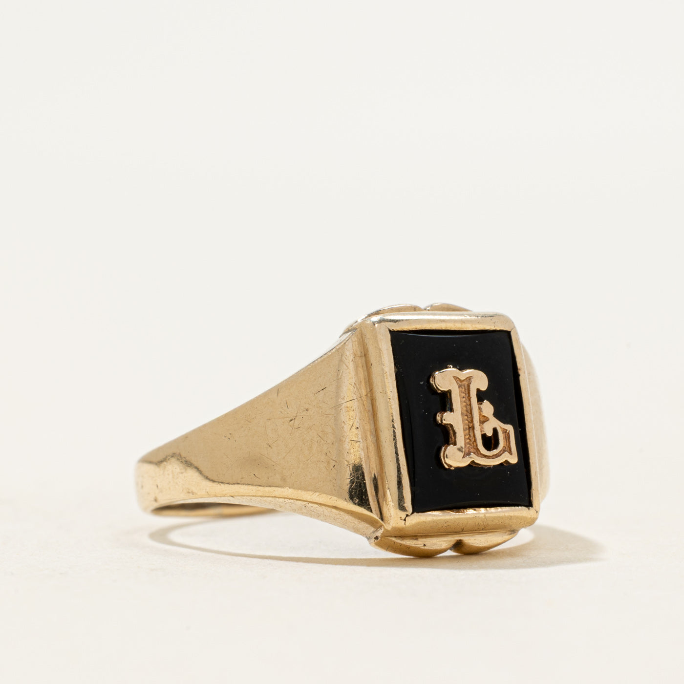 10k Rectangular Onyx "L" Initial Signet Ring | 0.90ct | SZ 9
