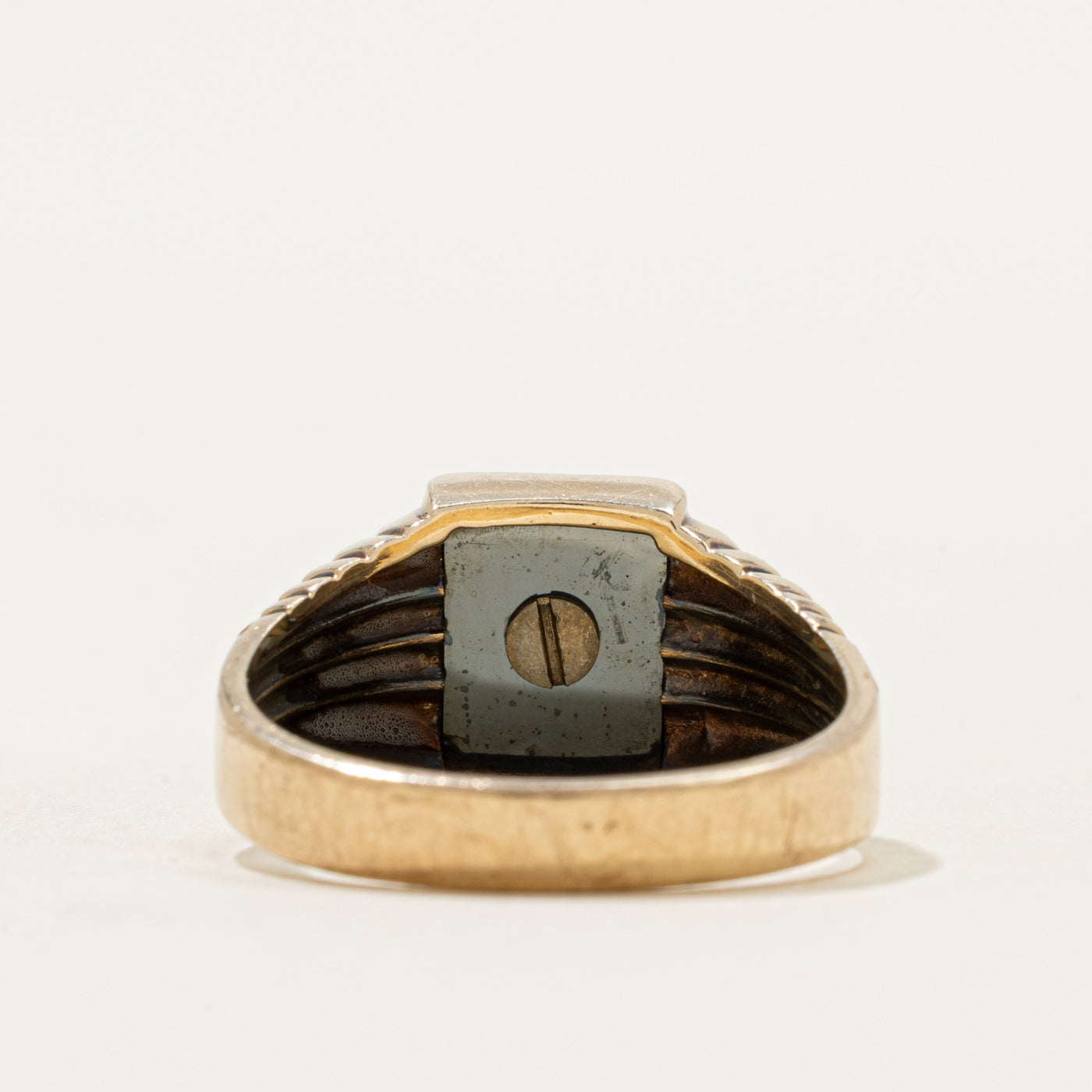 10k Hematite "S" Initial Grooved Signet Ring | 1.22ct | SZ 9