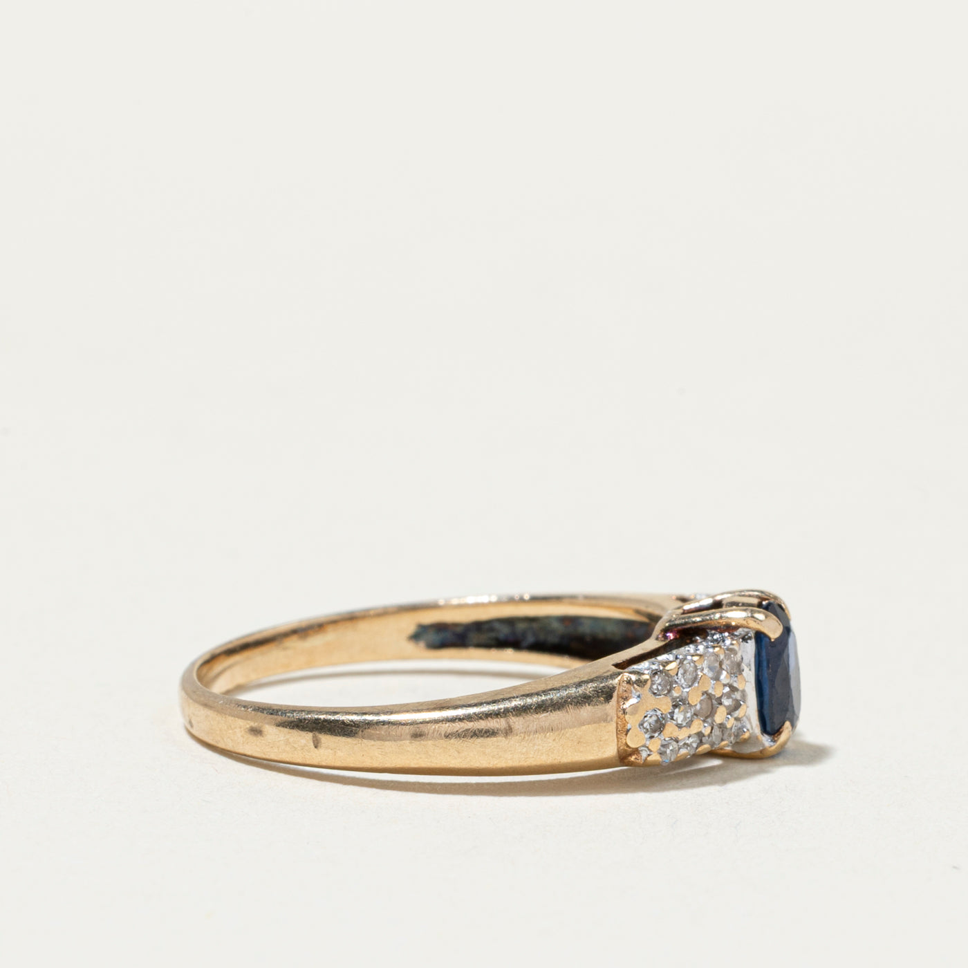 Oval Cut Sapphire & Diamond Accented Ring | SZ 7